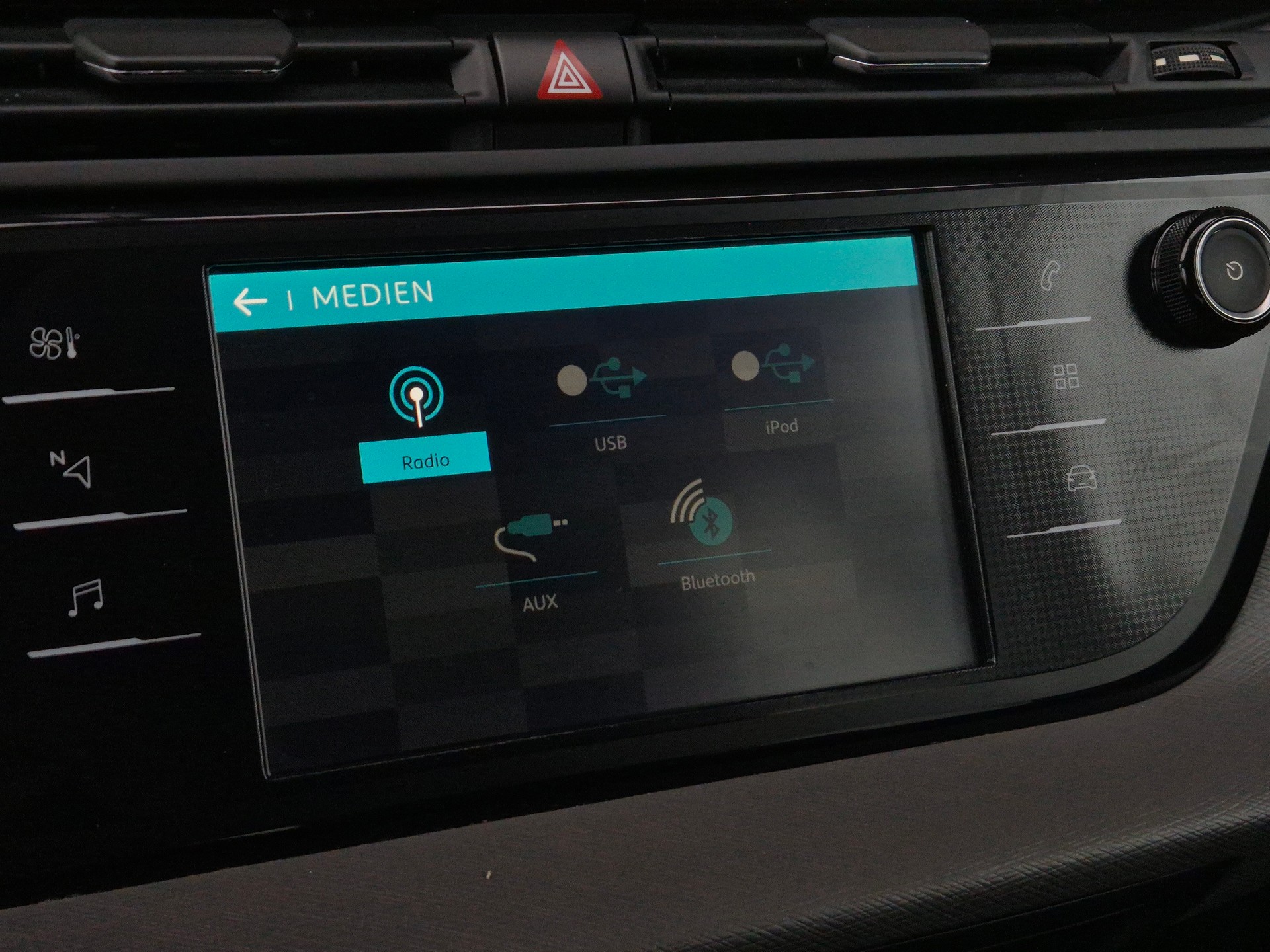 CITROEN C4 Picasso 1.2 Pure Tech Séduction-image-17