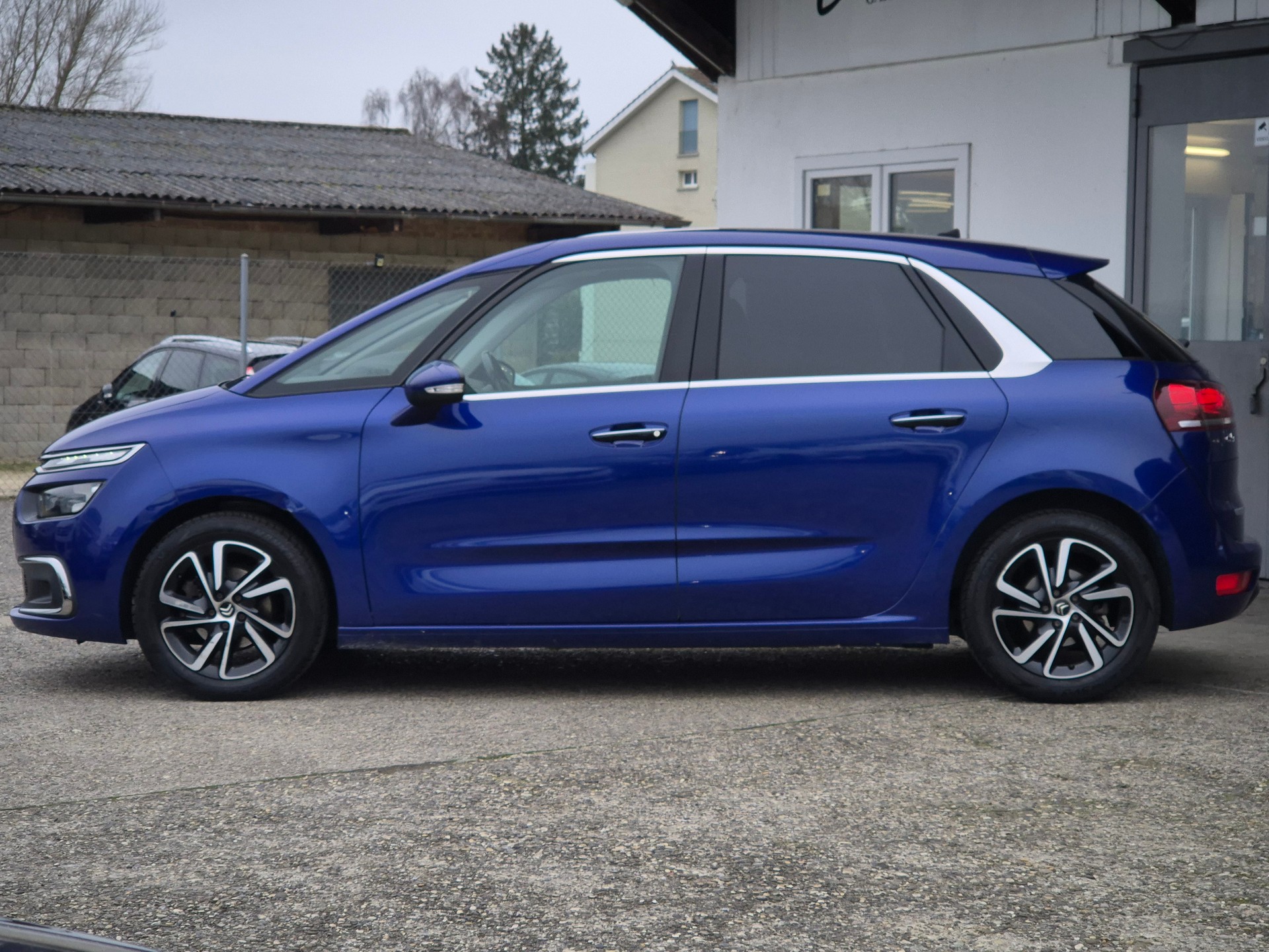 CITROEN C4 Picasso 1.2 Pure Tech Séduction-image-9