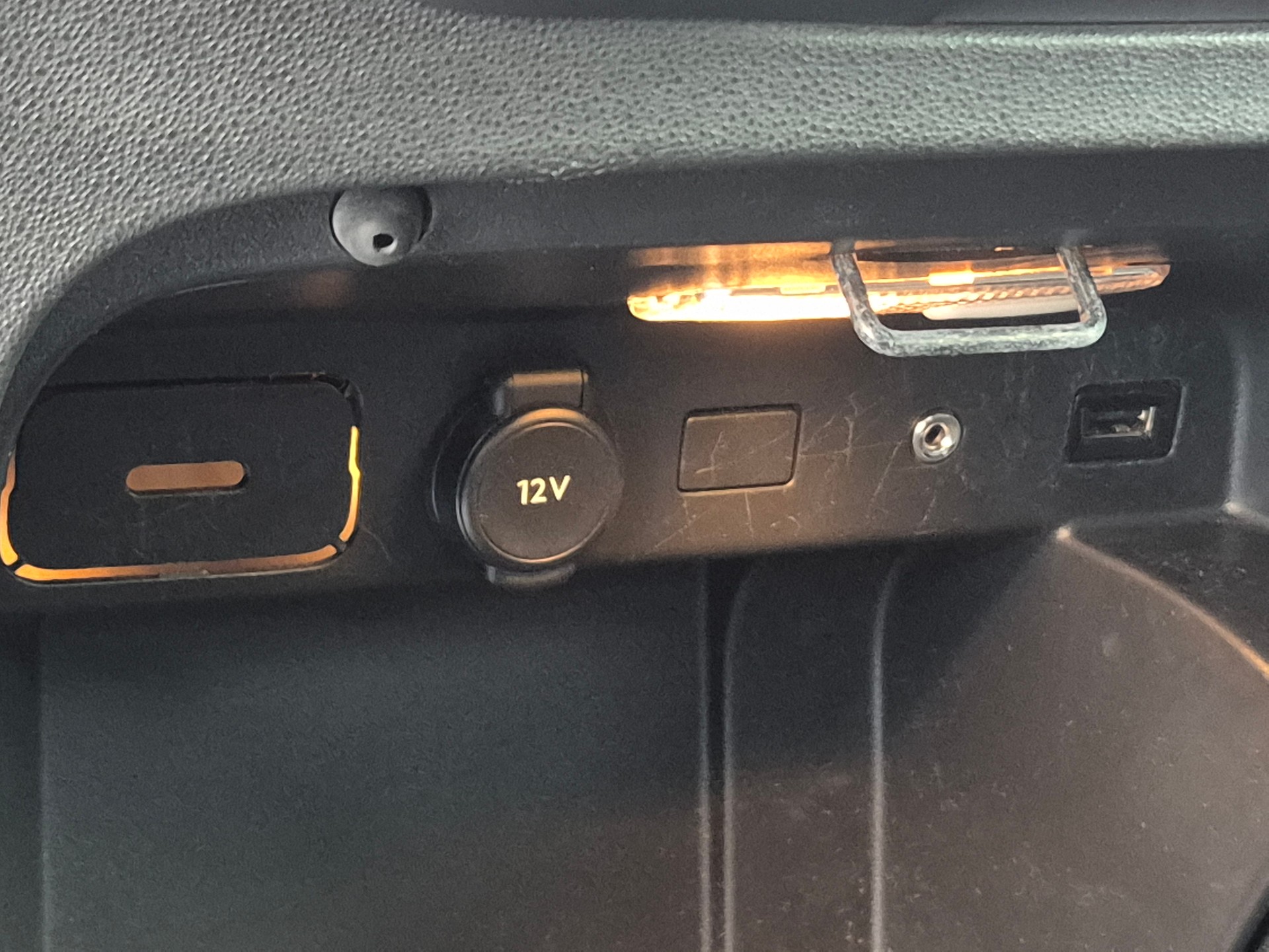 CITROEN C4 Picasso 1.2 Pure Tech Séduction-image-24