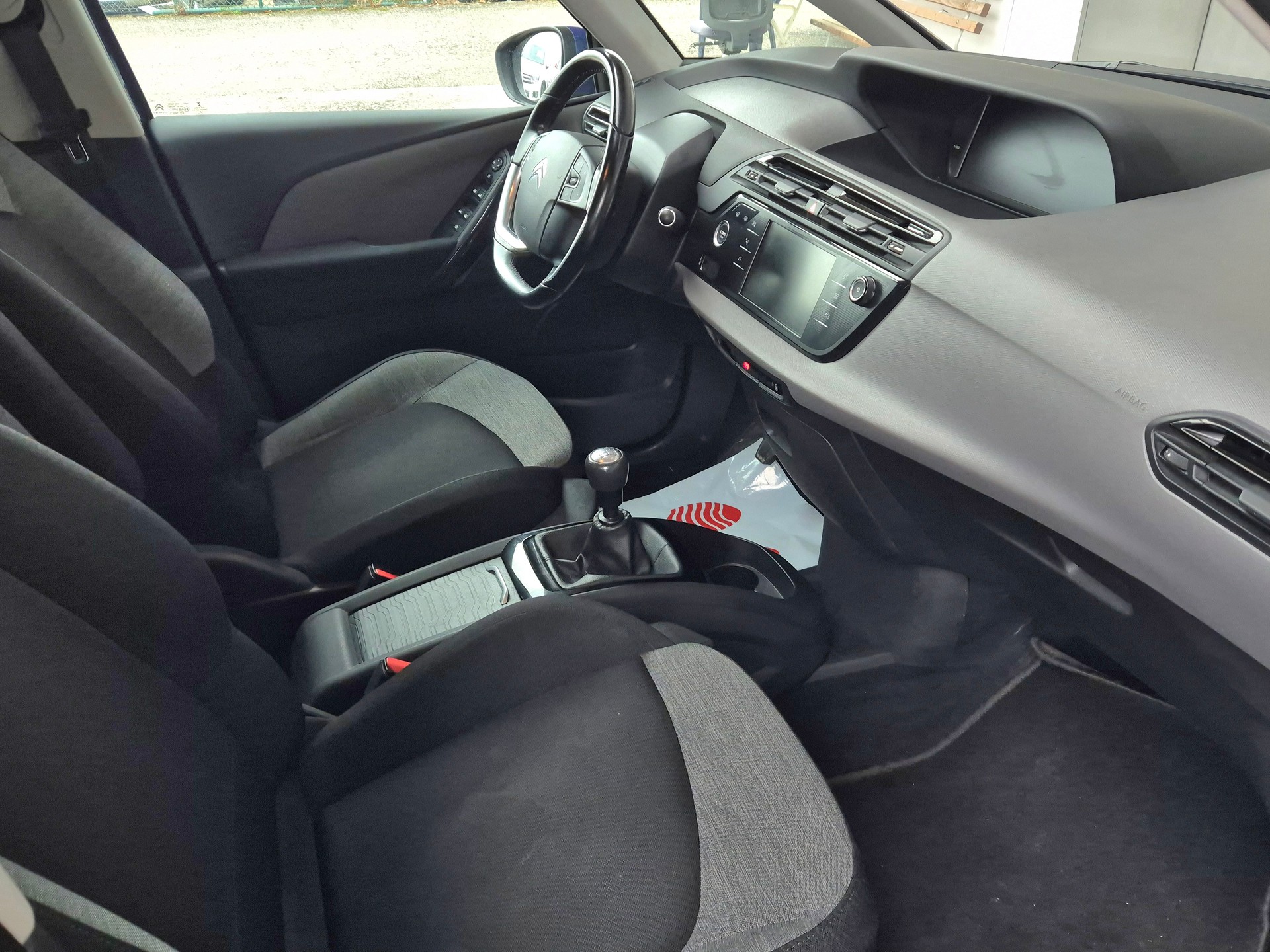 CITROEN C4 Picasso 1.2 Pure Tech Séduction-image-12