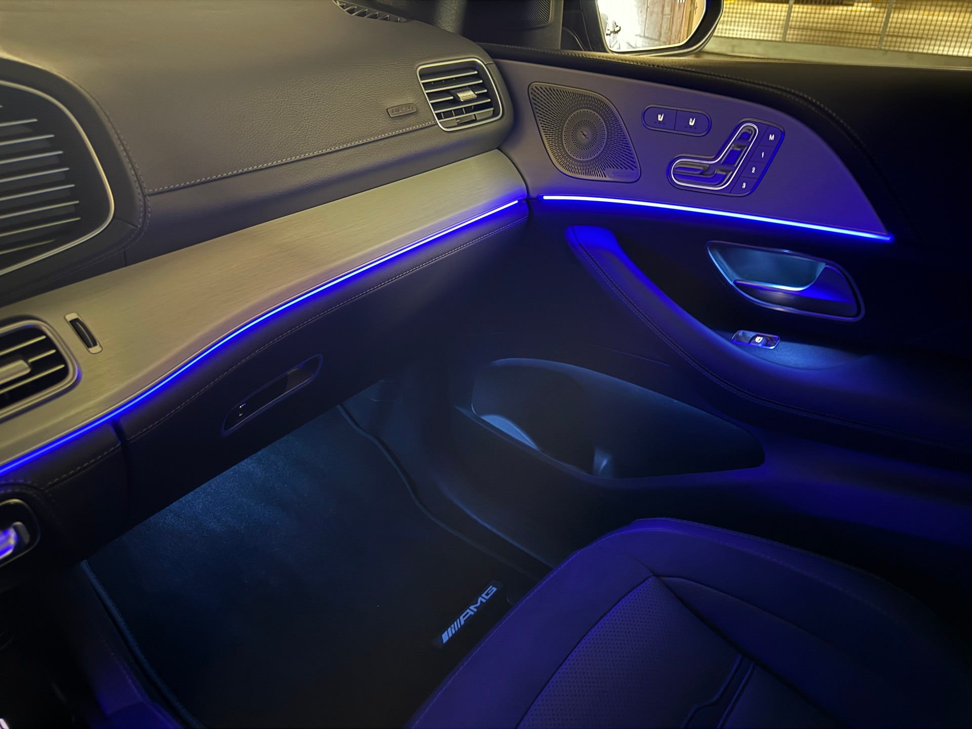 MERCEDES-BENZ GLE COUPÉ 53 AMG 4MATIC SPEEDSHIFT*VOLLAUSSTATTUNG*PERFORMANCE-ABGASANLAGE*EL. AHK*EL. PANORAMA-GLASSCHIEBEDACH*-image-29