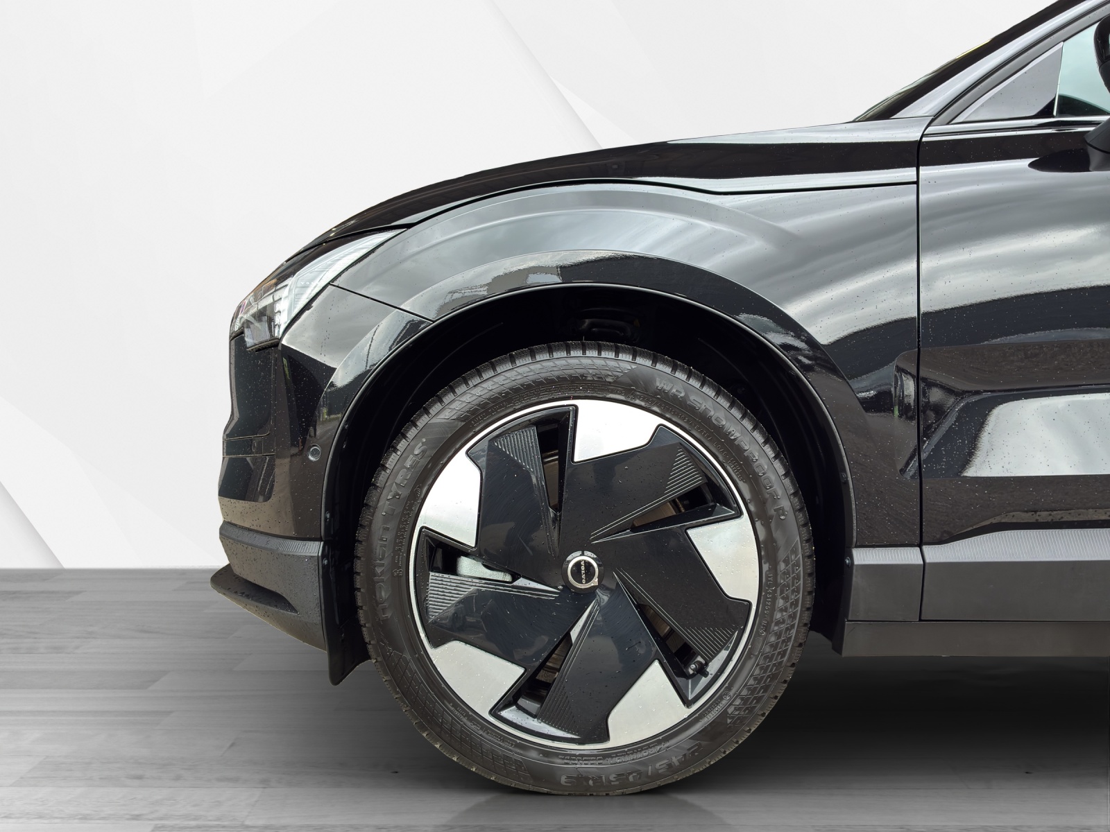 VOLVO EX 30 E60 Twin Ultra Performance AWD-image-8