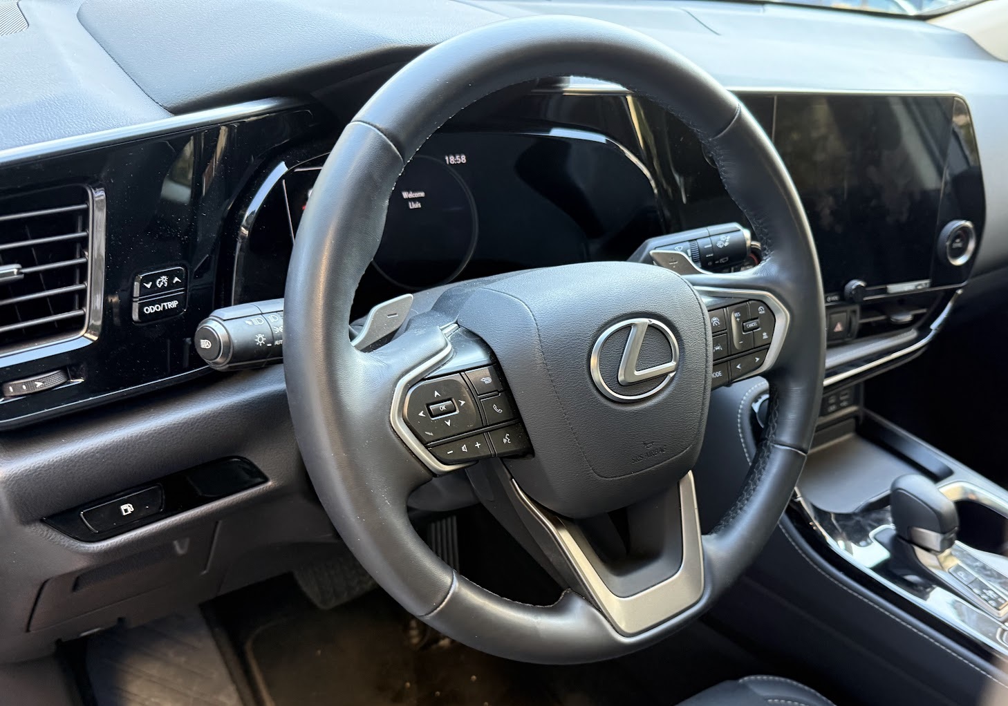 LEXUS 350h Impression FWD-image-5