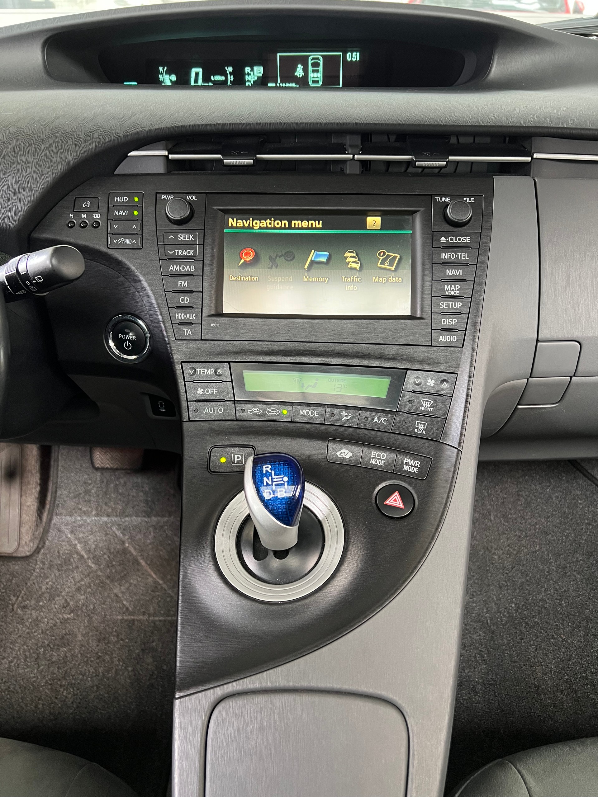 TOYOTA Prius 1.8 16V HSD Sol Premium-image-5