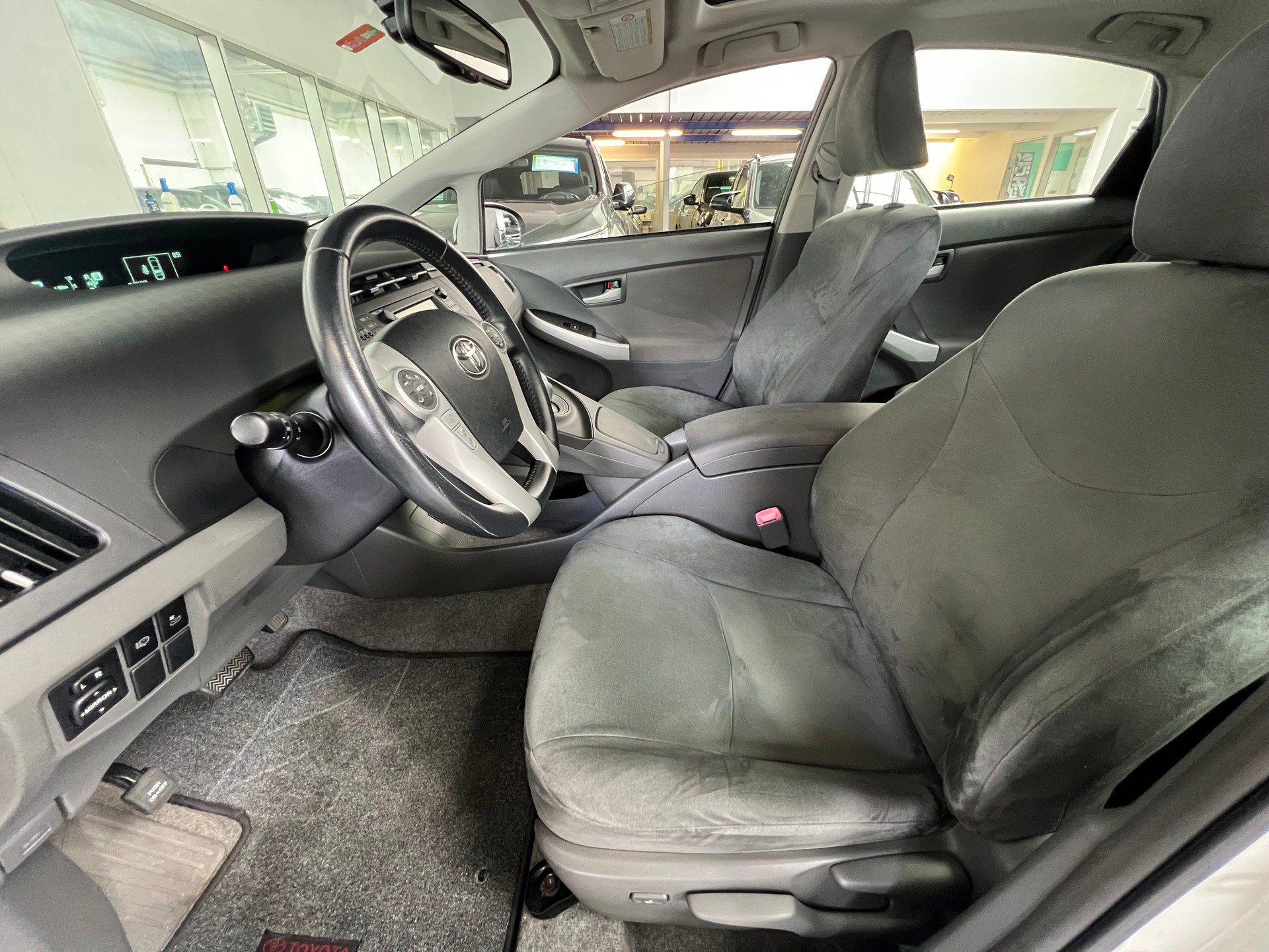 TOYOTA Prius 1.8 16V HSD Sol Premium-image-7