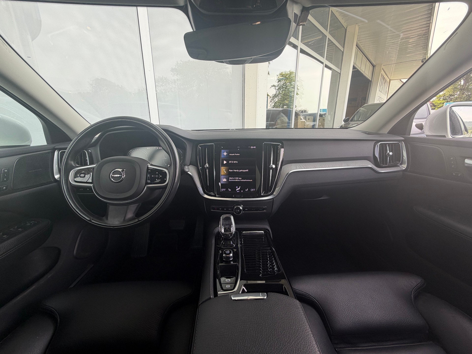 VOLVO V60 T6 eAWD Twin Engine Inscription Geartronic-image-5
