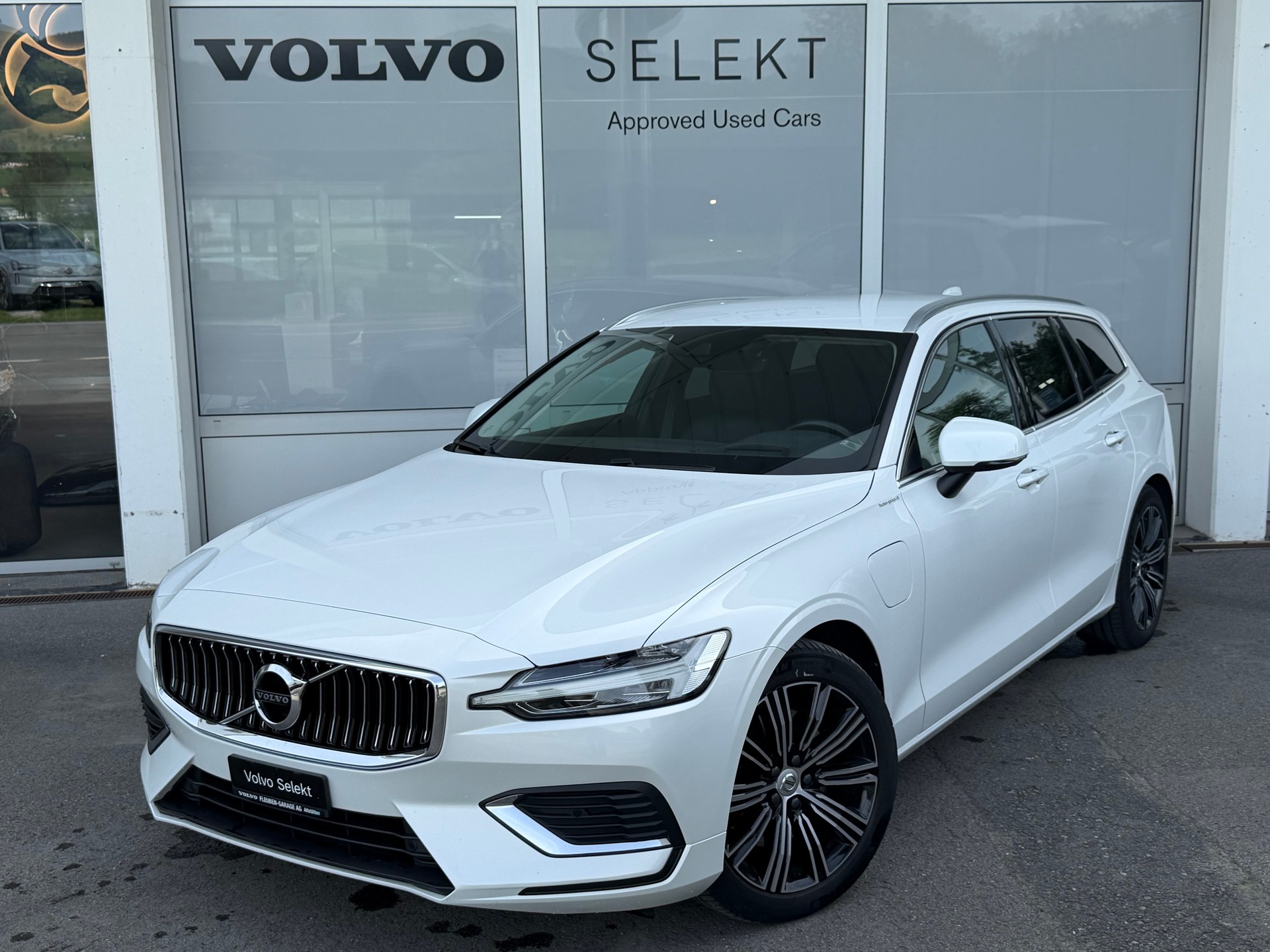 VOLVO V60 T6 eAWD Twin Engine Inscription Geartronic