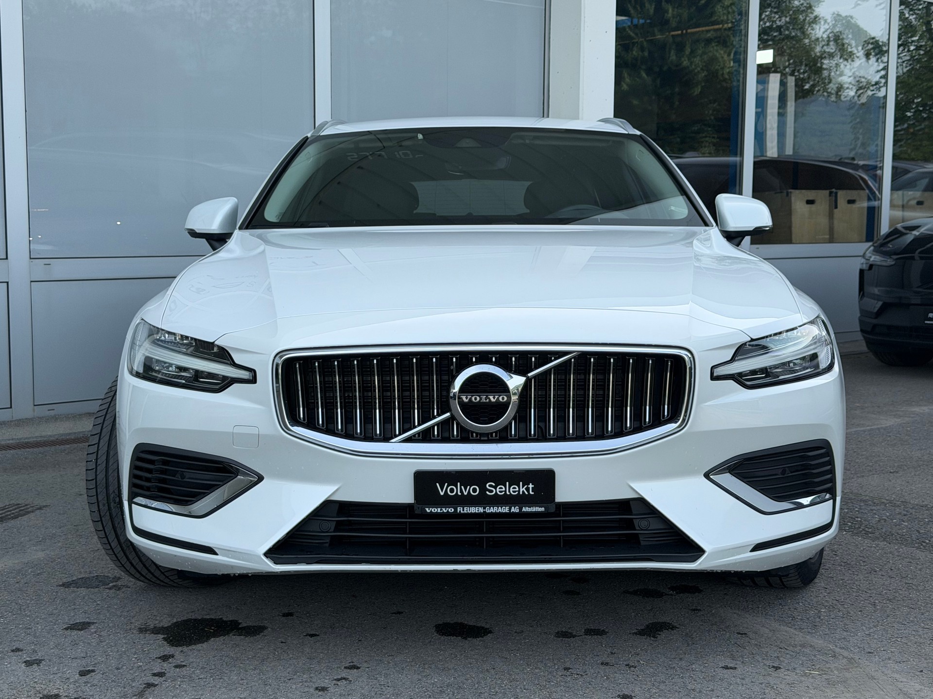 VOLVO V60 T6 eAWD Twin Engine Inscription Geartronic-image-21