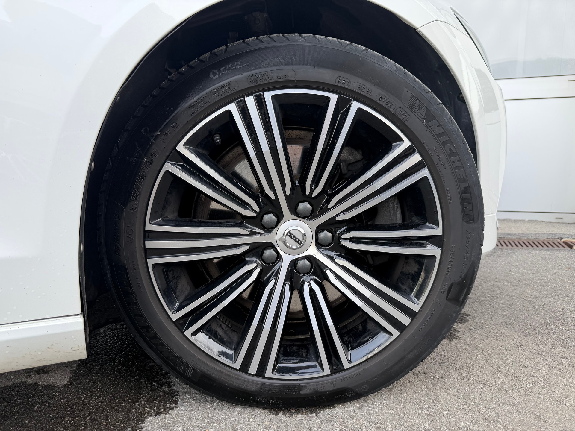 VOLVO V60 T6 eAWD Twin Engine Inscription Geartronic-image-7