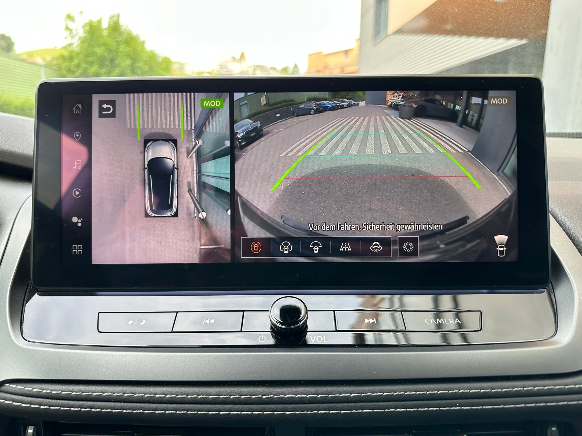NISSAN Qashqai 1.3 DIG-T MHEV N-Connecta Xtronic-image-12