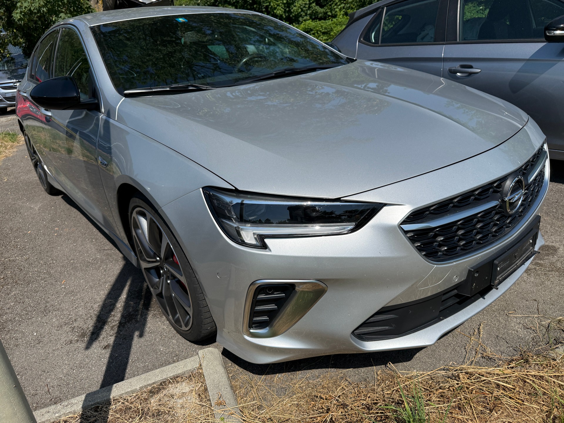 OPEL Insignia 2.0 T GSi 4WD Automatic-image-4