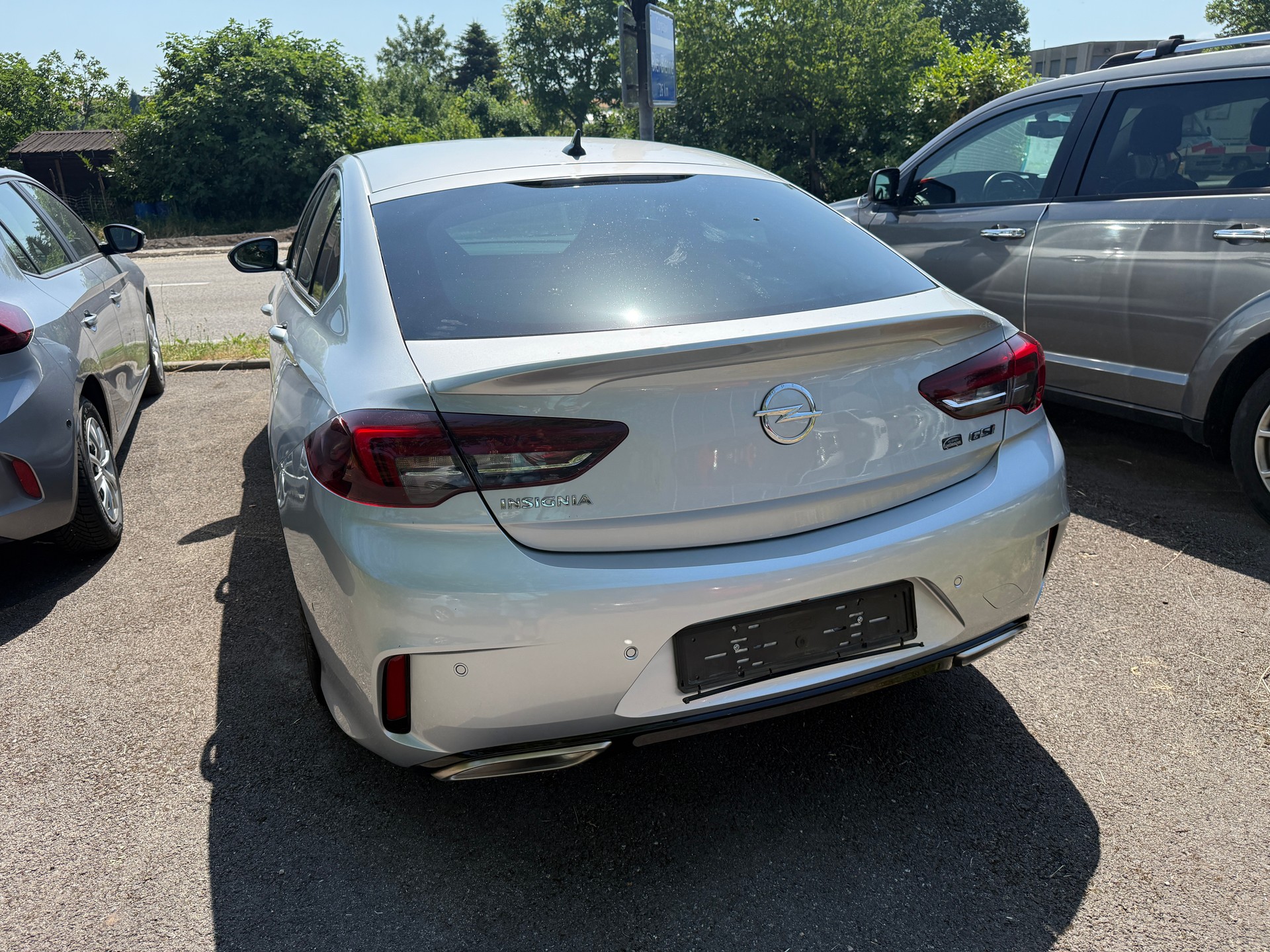 OPEL Insignia 2.0 T GSi 4WD Automatic-image-2