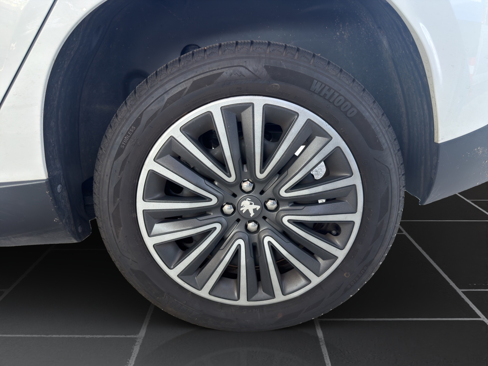 PEUGEOT 2008-image-9