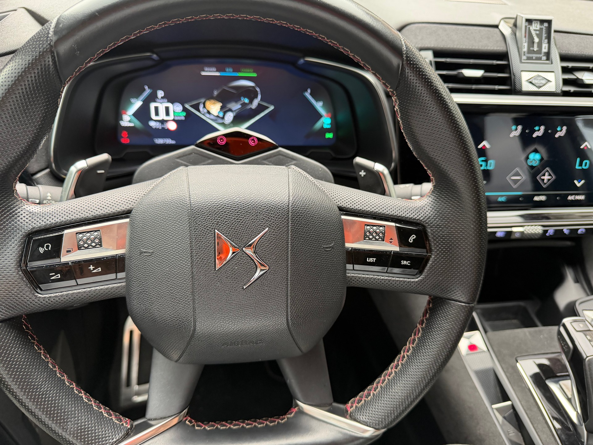 DS AUTOMOBILES DS 7 Crossback E-Tense 300 Performance Line-image-9