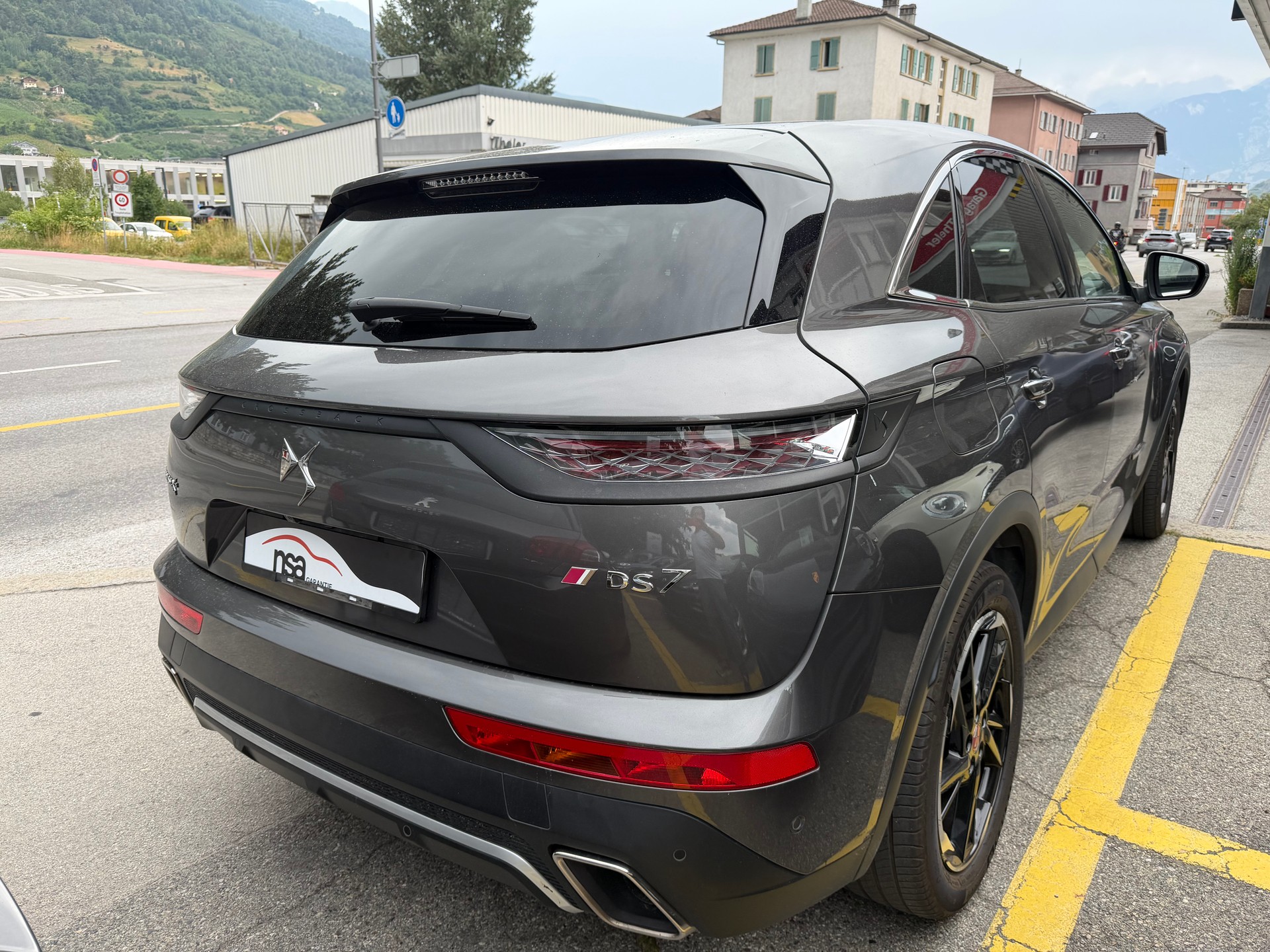 DS AUTOMOBILES DS 7 Crossback E-Tense 300 Performance Line-showroom-element-3