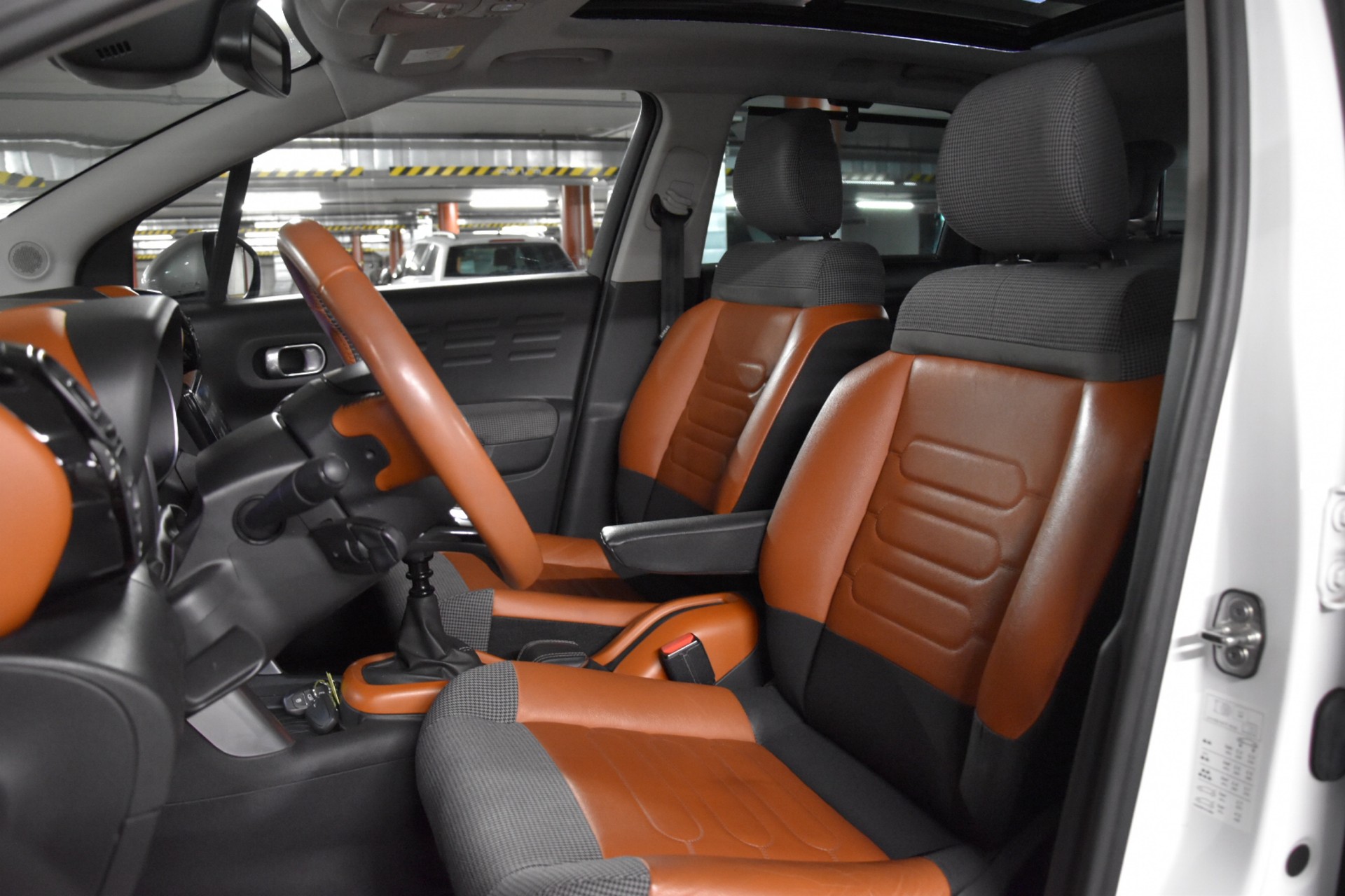CITROEN C3 Aircross 1.2i PureTech Feel-image-23