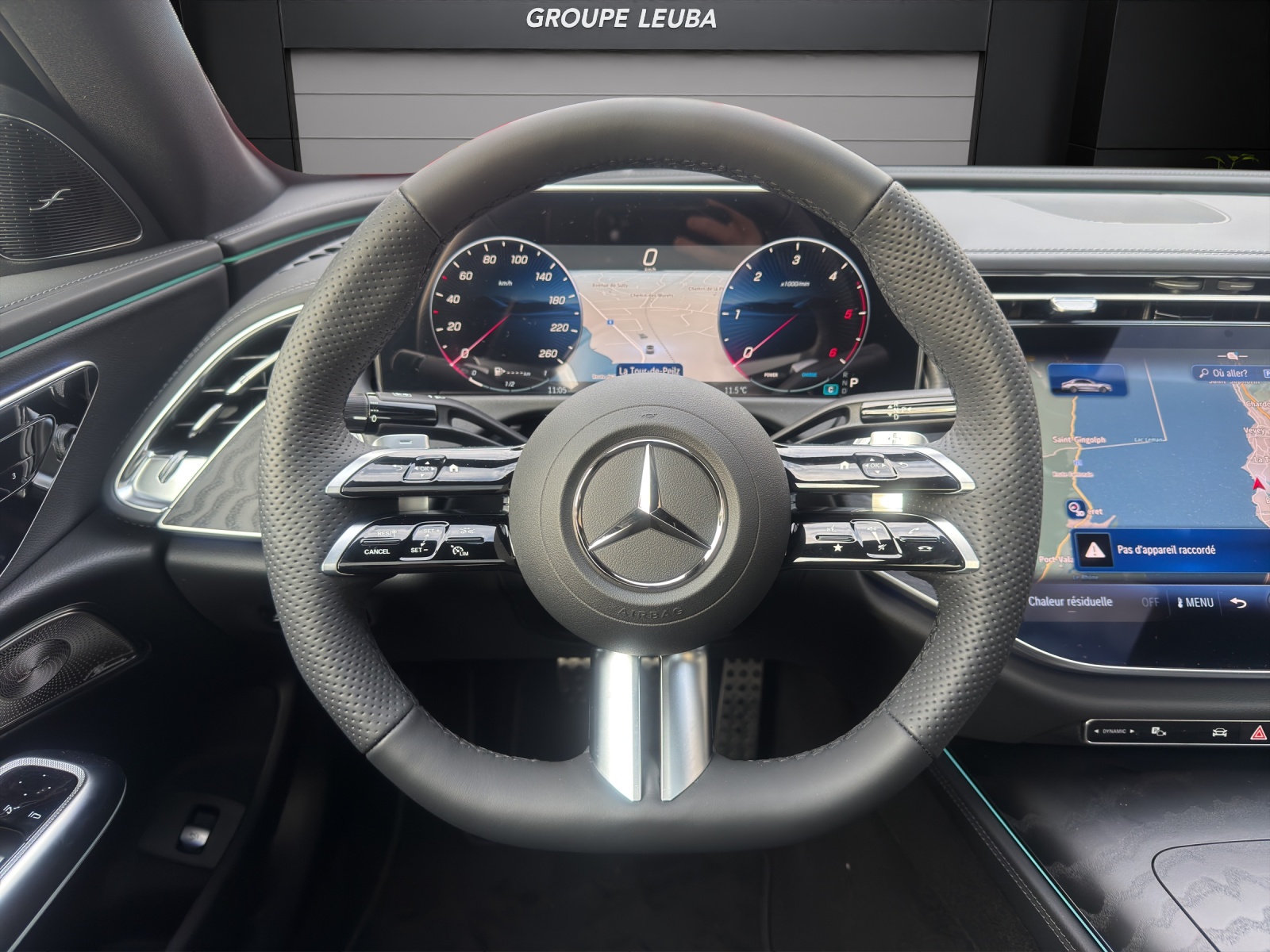 MERCEDES-BENZ E 220 d 4Matic 9G-Tronic-image-13