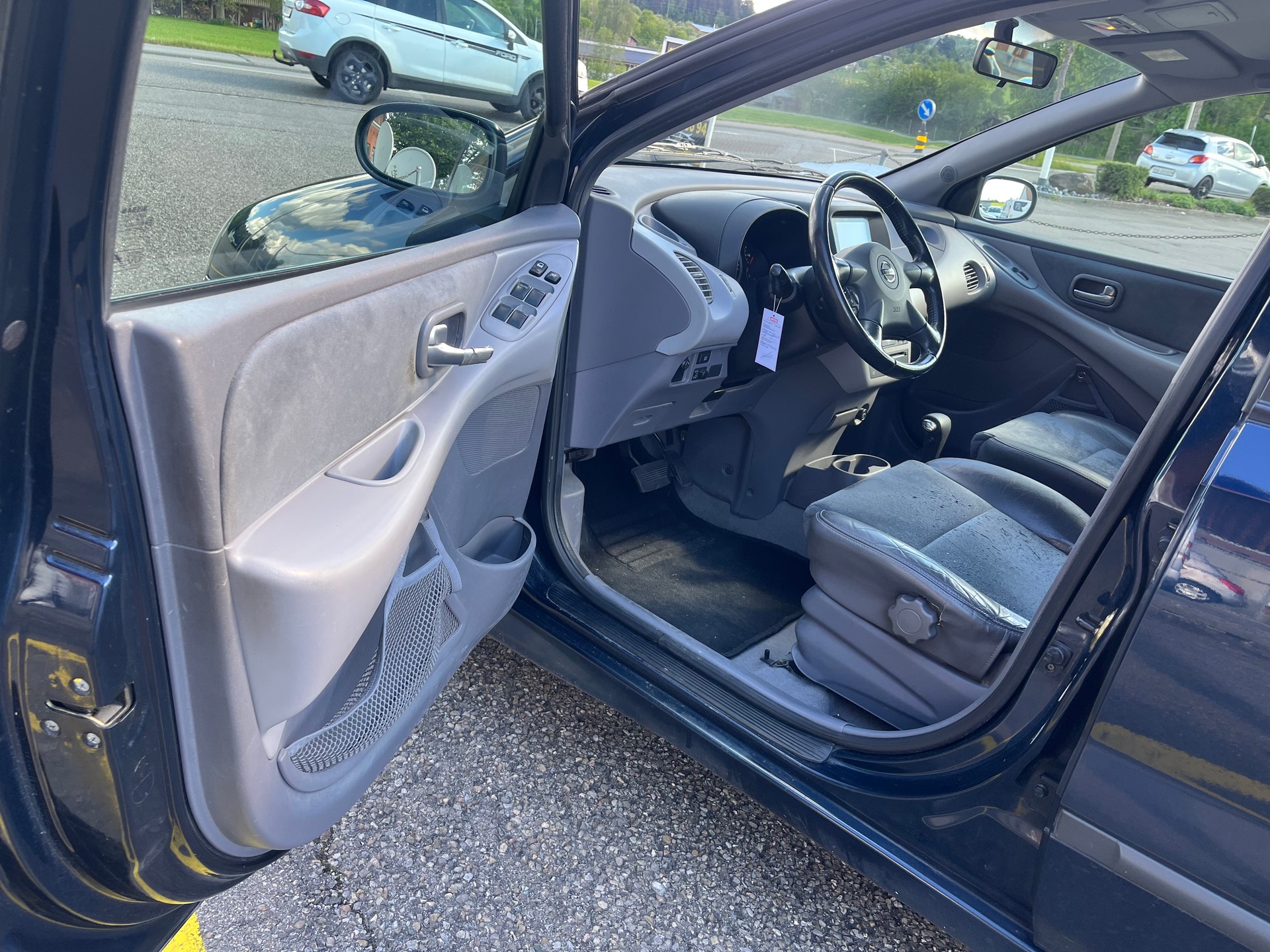 NISSAN Nissan Almera Tino Automat Benzin Jg.2004 mit Klimaanlage-image-11