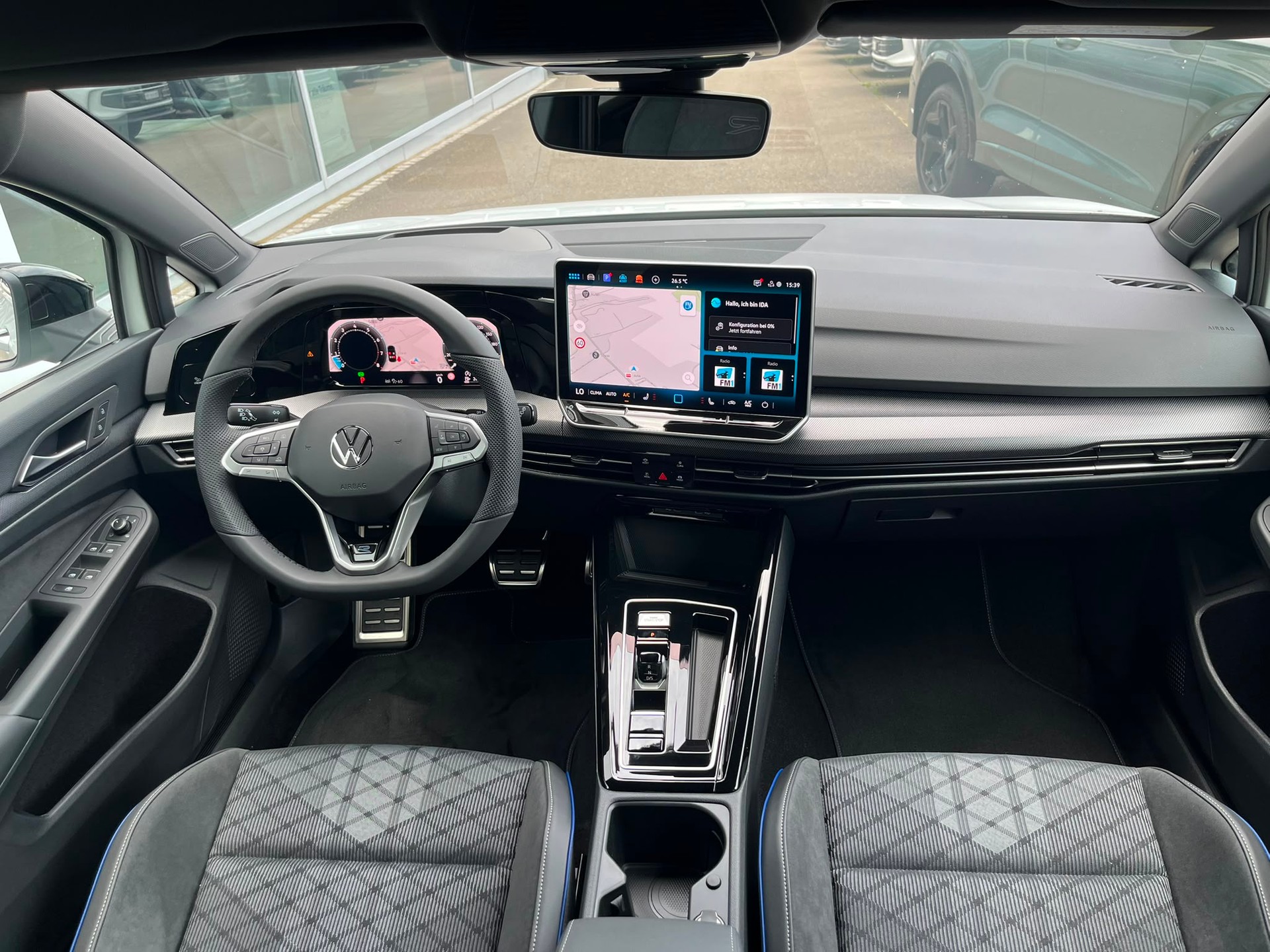 VW Golf 2.0 TSI R-Line DSG 4 Motion-image-5