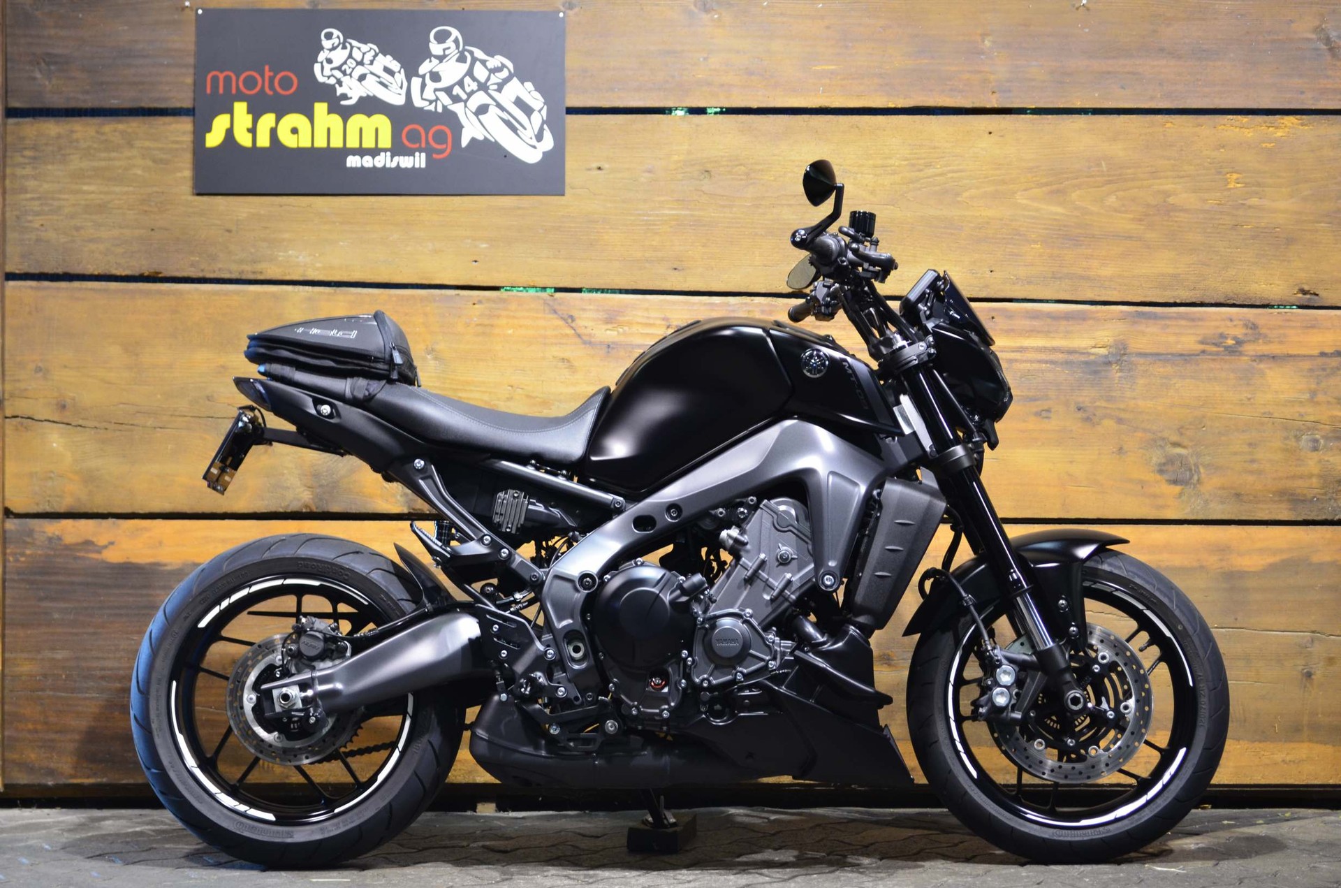 YAMAHA MT-09 ABS-image-1