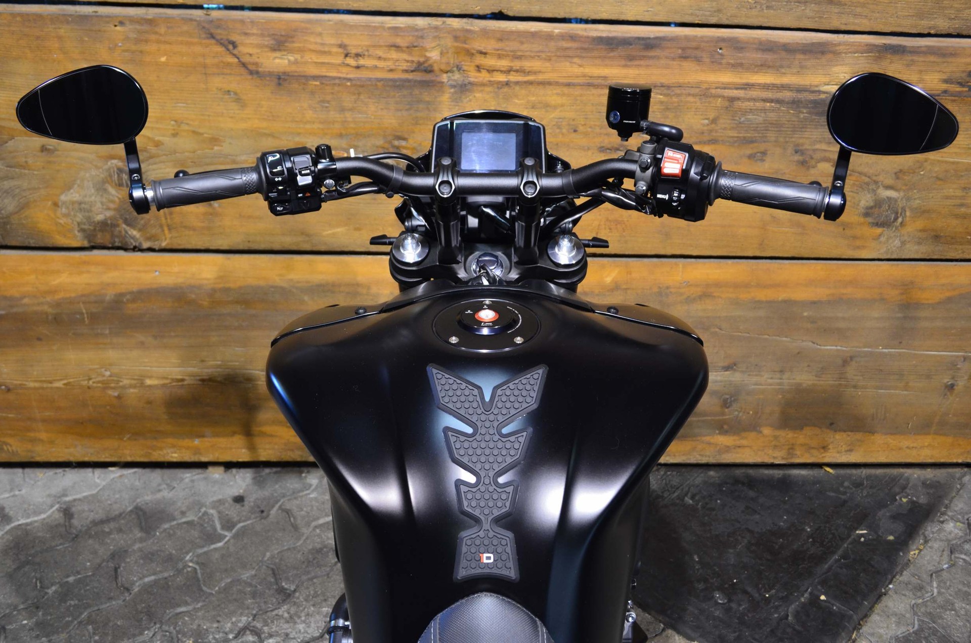 YAMAHA MT-09 ABS-image-2