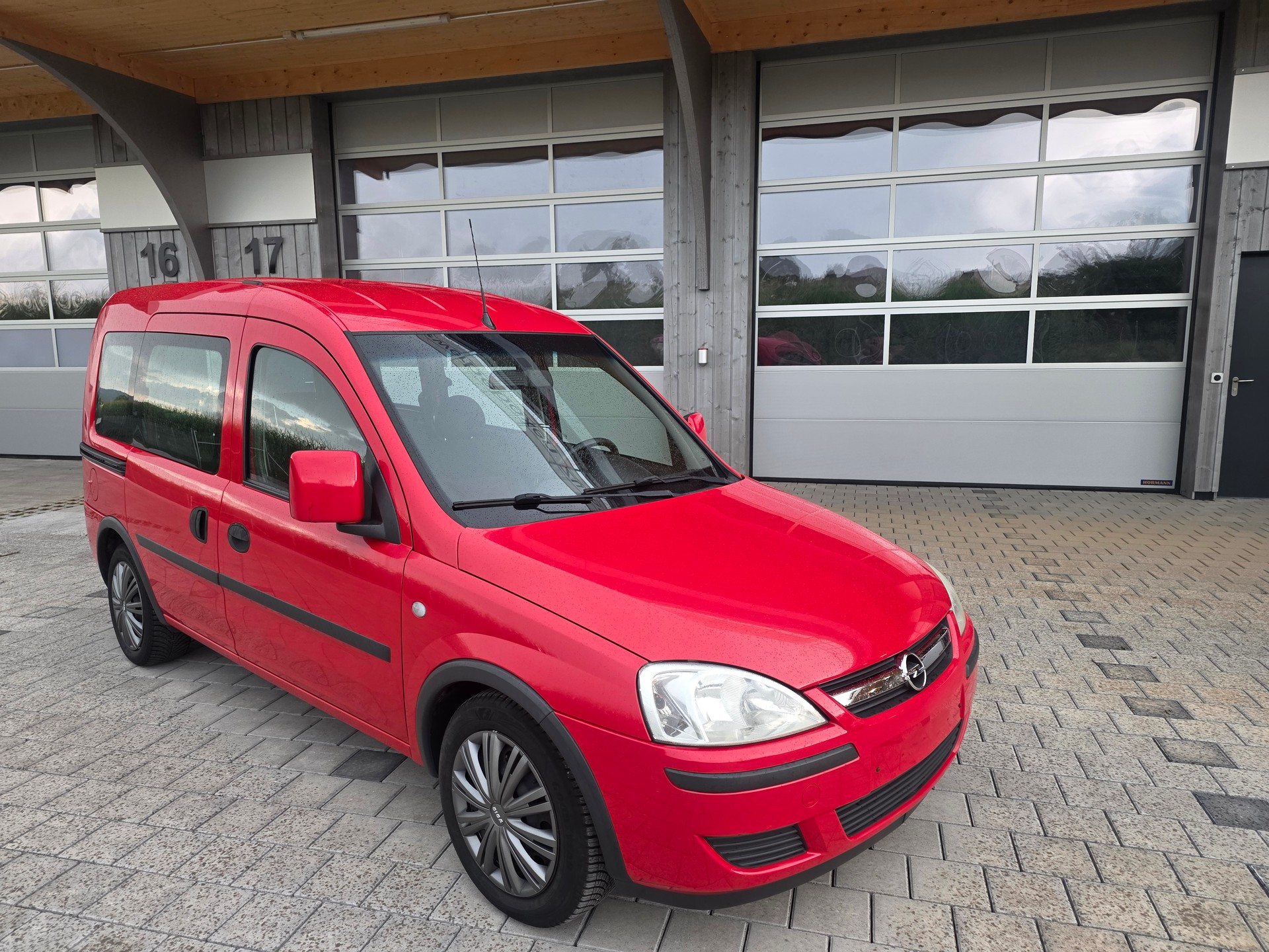 OPEL Combo 1.4 TP (Essentia)-image-3