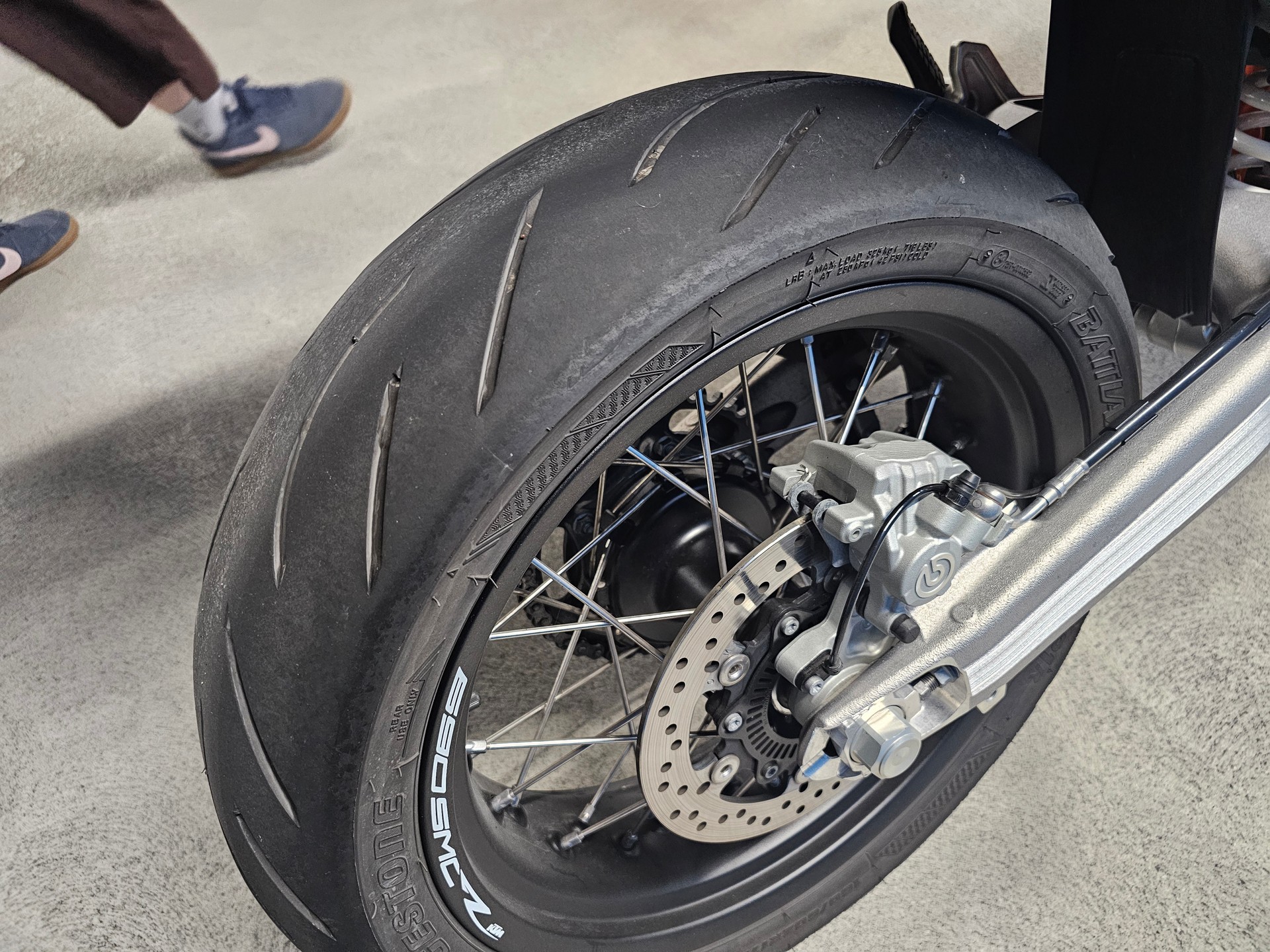 KTM 690 SMC R-image-5