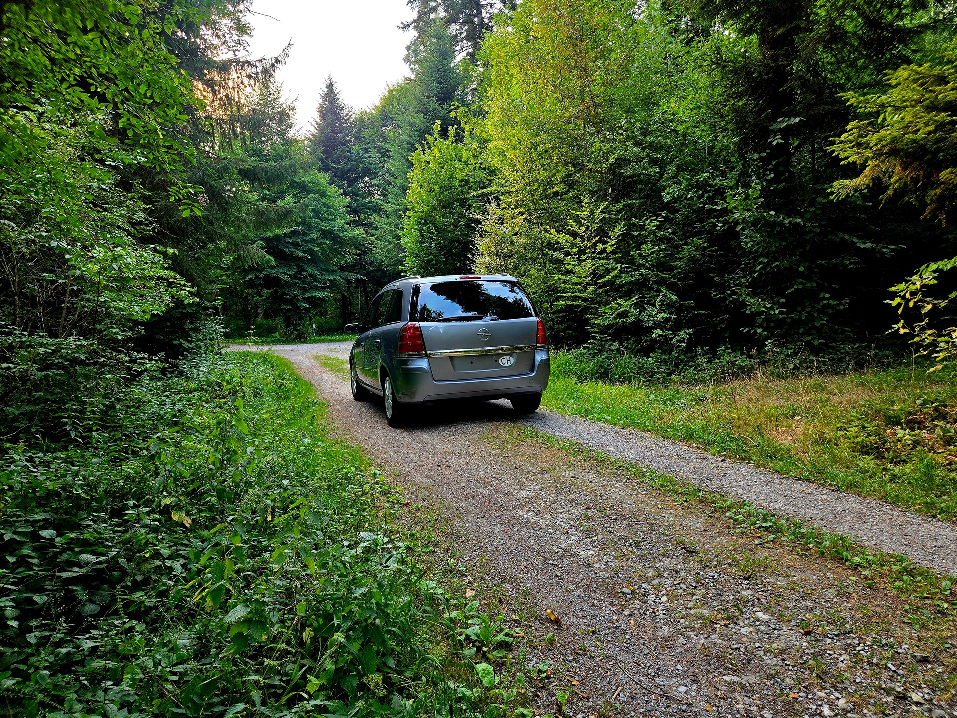 OPEL Zafira 2.2i 16V Cosmo-image-11