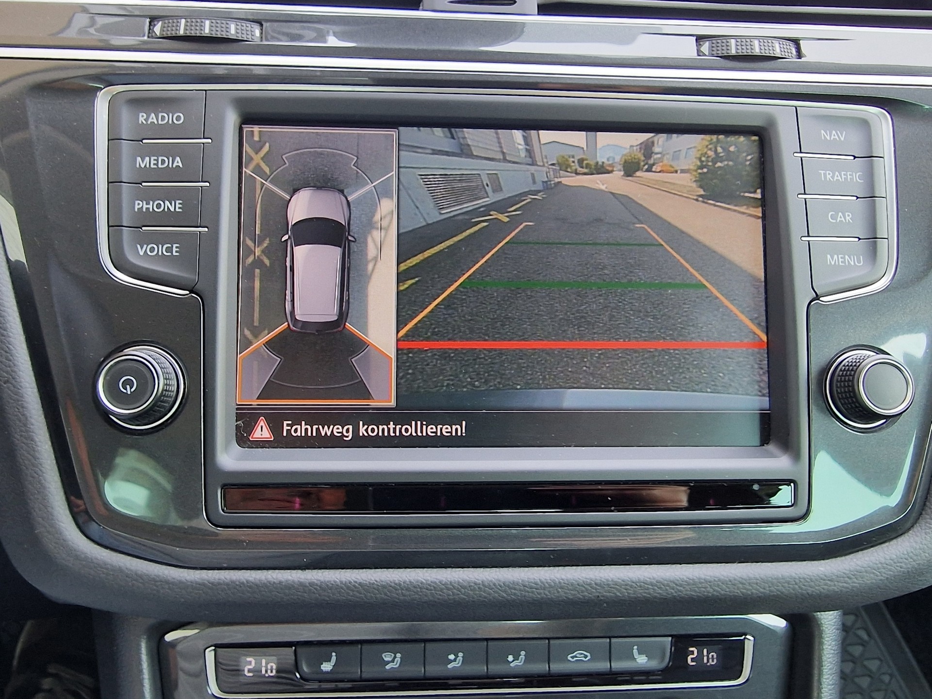 VW Tiguan 2.0TSI Highline 4Motion DSG-image-13