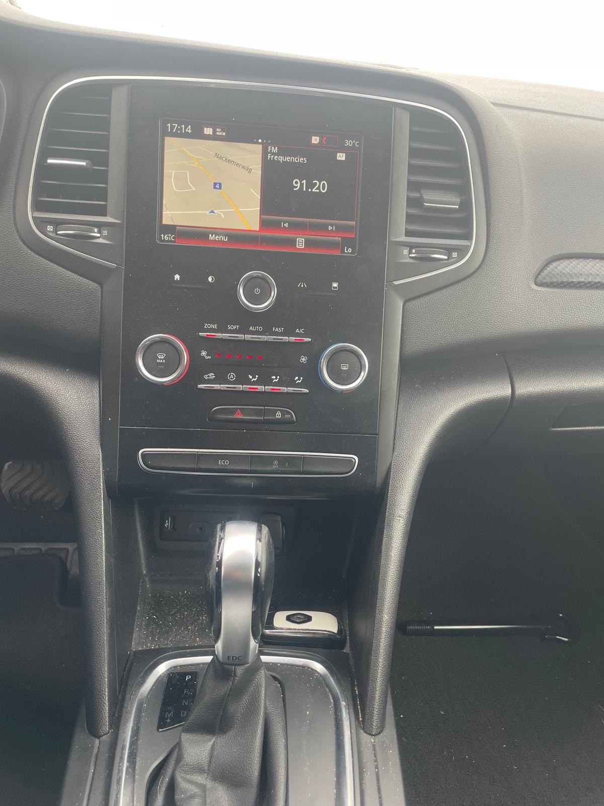 RENAULT Mégane Grandtour 1.5 dCi Business EDC-image-3