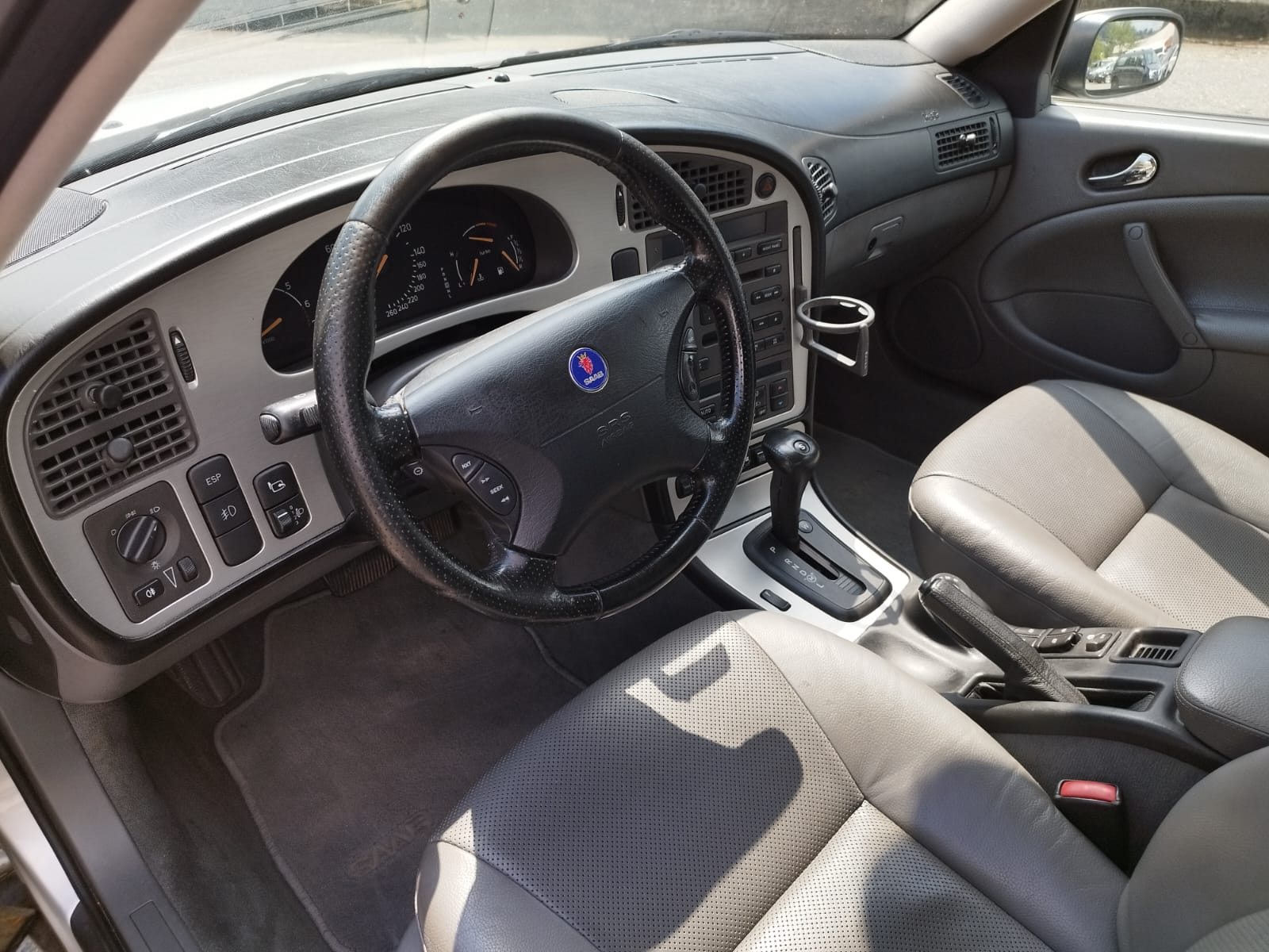SAAB 9-5 2.3T Arc-image-10