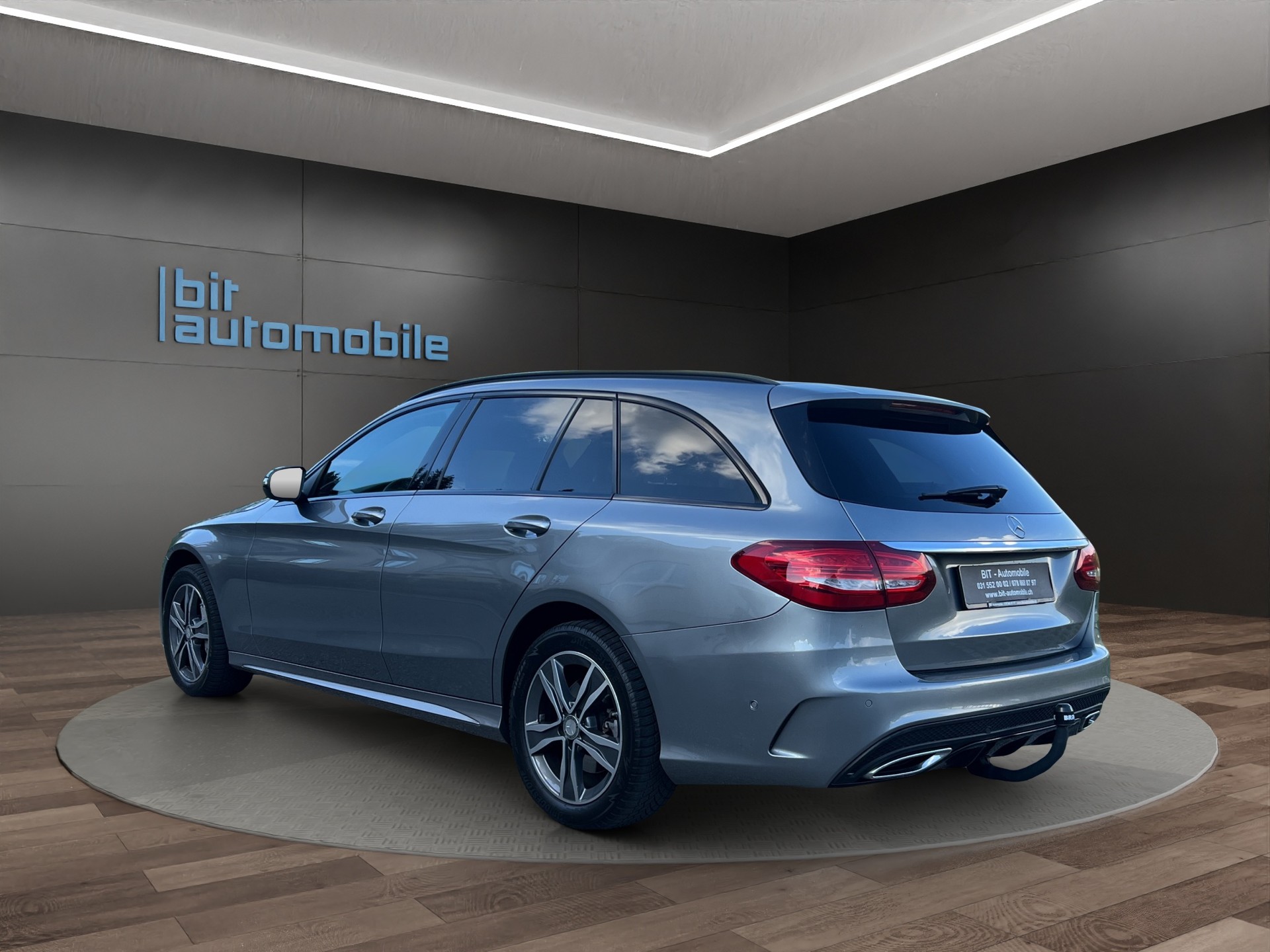 MERCEDES-BENZ C 250 d AMG Line 4Matic 9G-Tronic-image-5