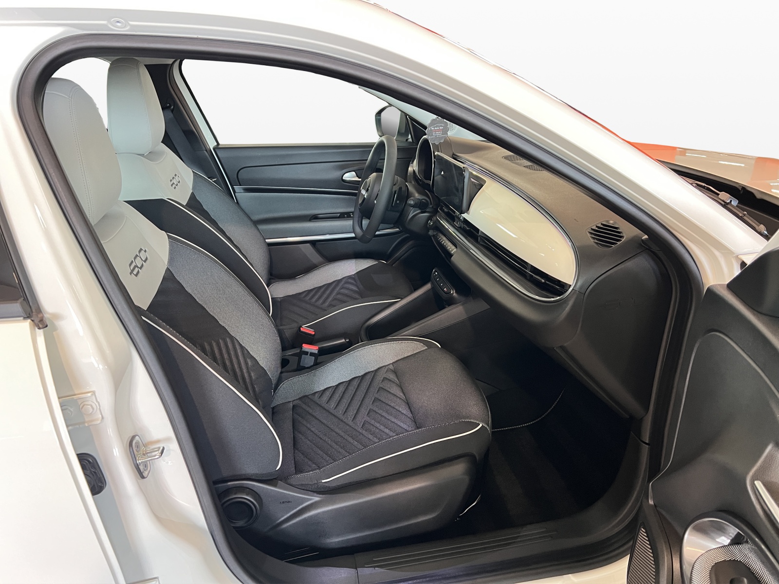 FIAT 600h MildHybrid Cult-image-8