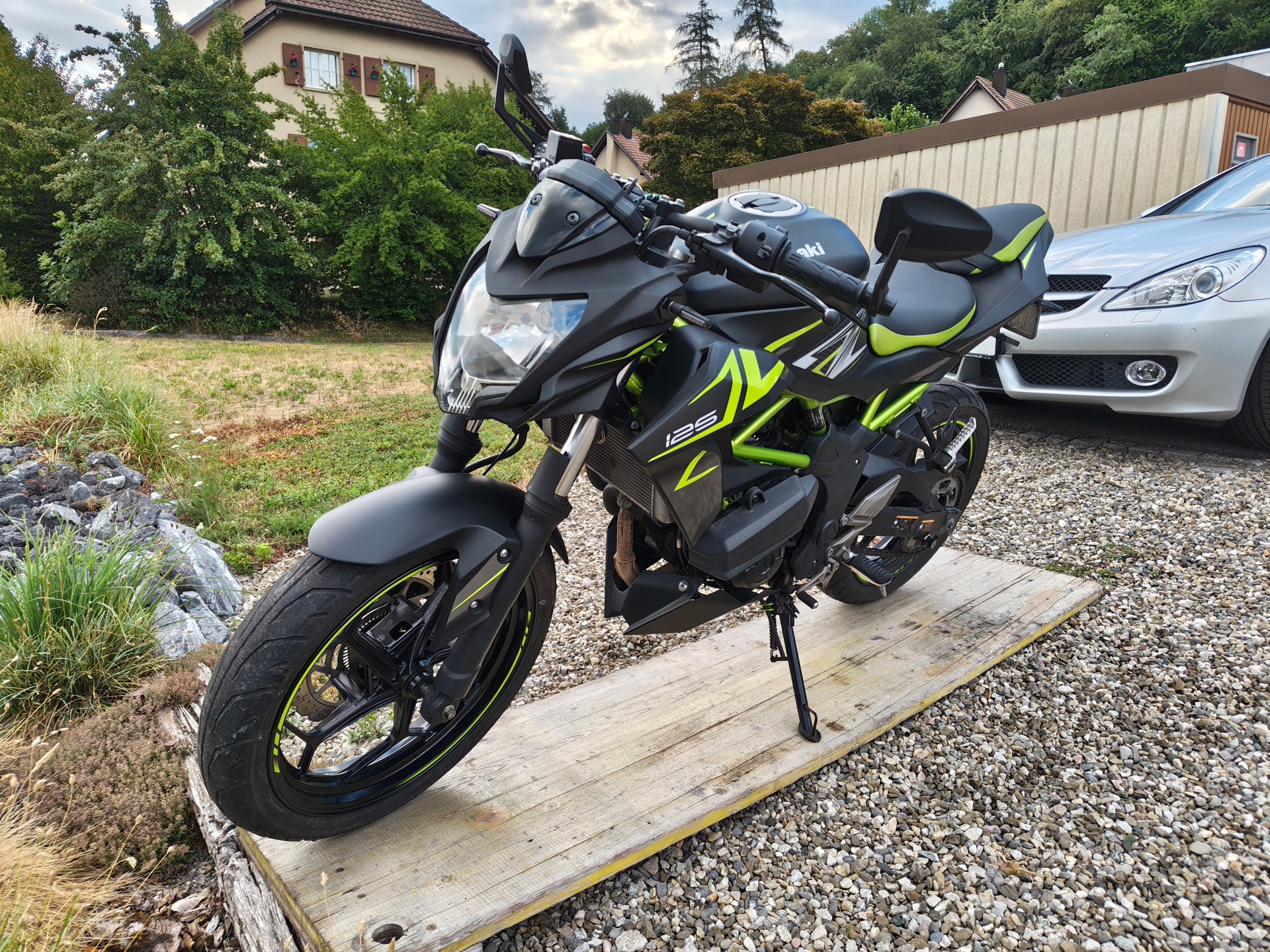 KAWASAKI Z 125-image-0