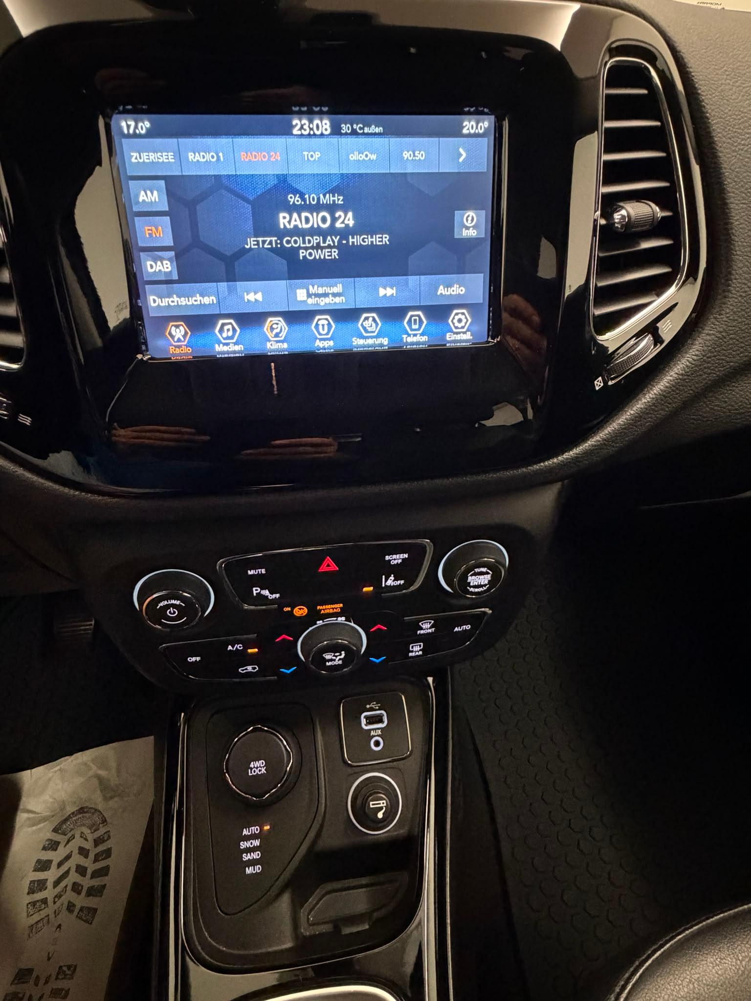 JEEP Compass 2.0 CRD Limited AWD-image-18
