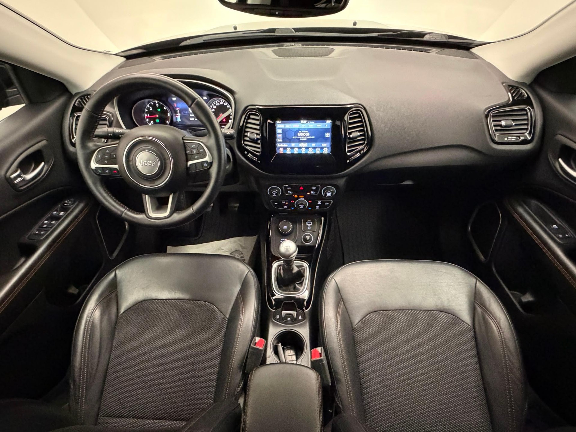 JEEP Compass 2.0 CRD Limited AWD-image-13