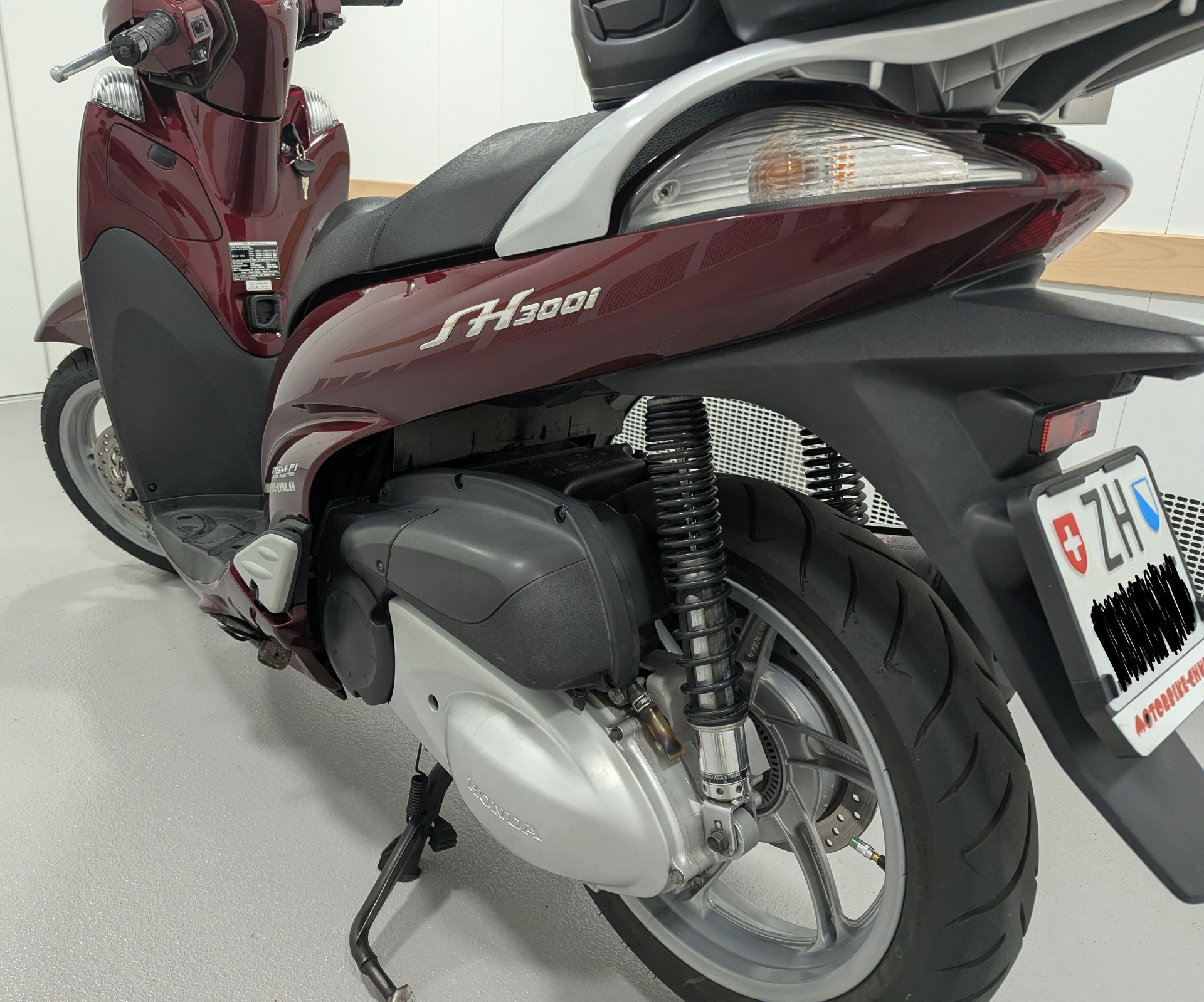 HONDA SH 300 i ABS-image-3