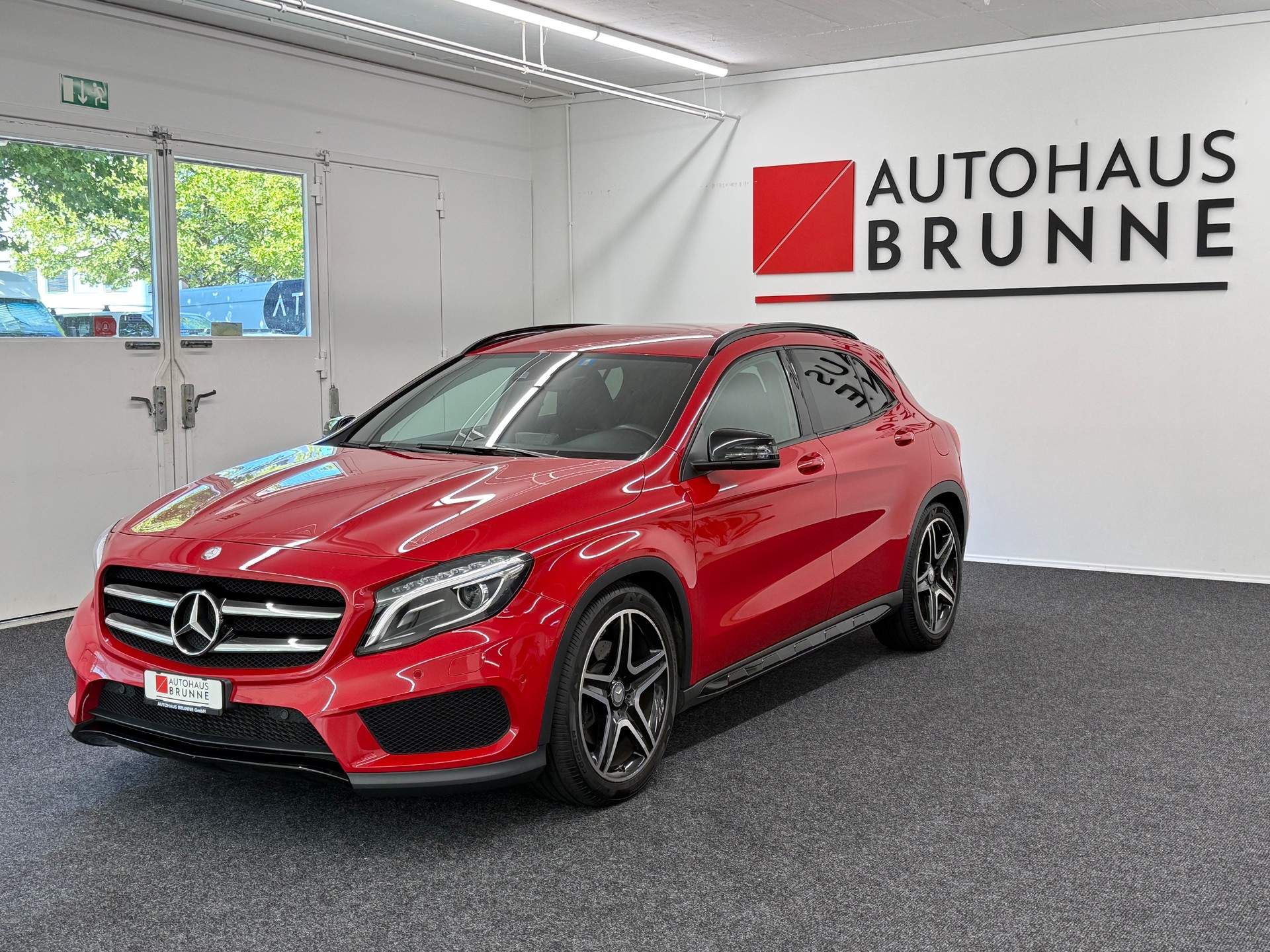 MERCEDES-BENZ GLA 250 AMG Line 4Matic 7G-DCT