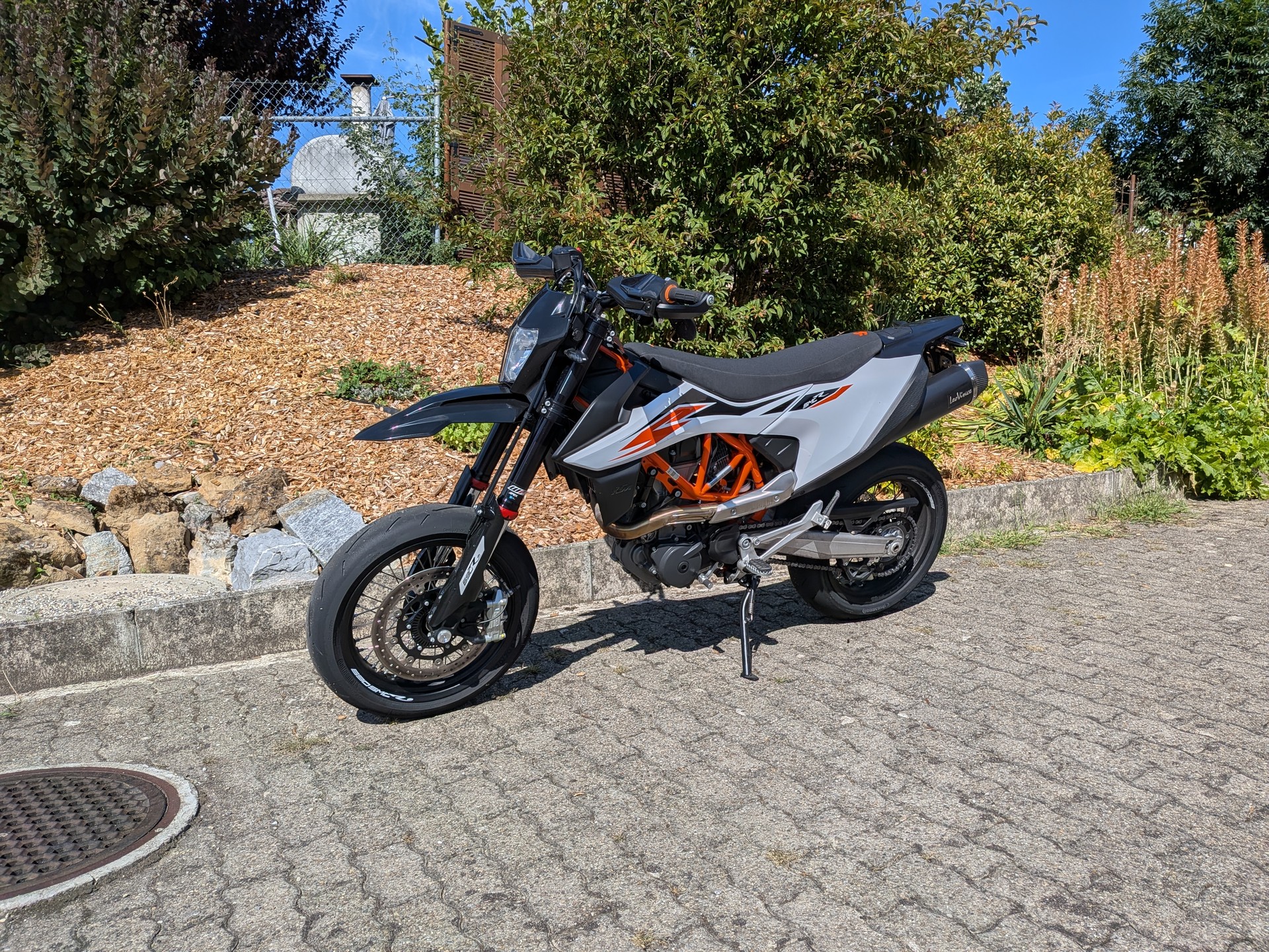 KTM 690 SMC R ABS-image-0