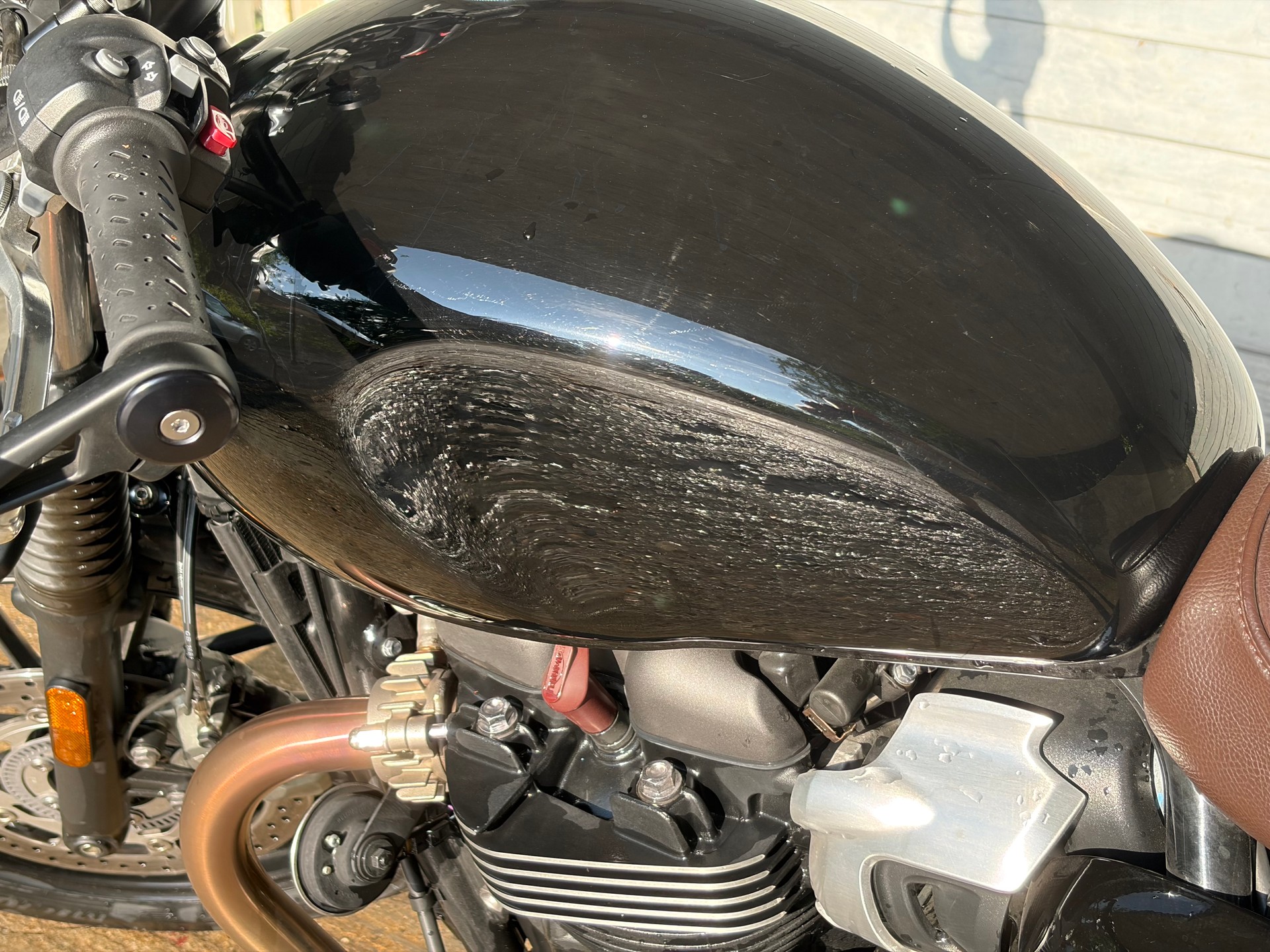 TRIUMPH Street Twin 900 Special Edition-image-3