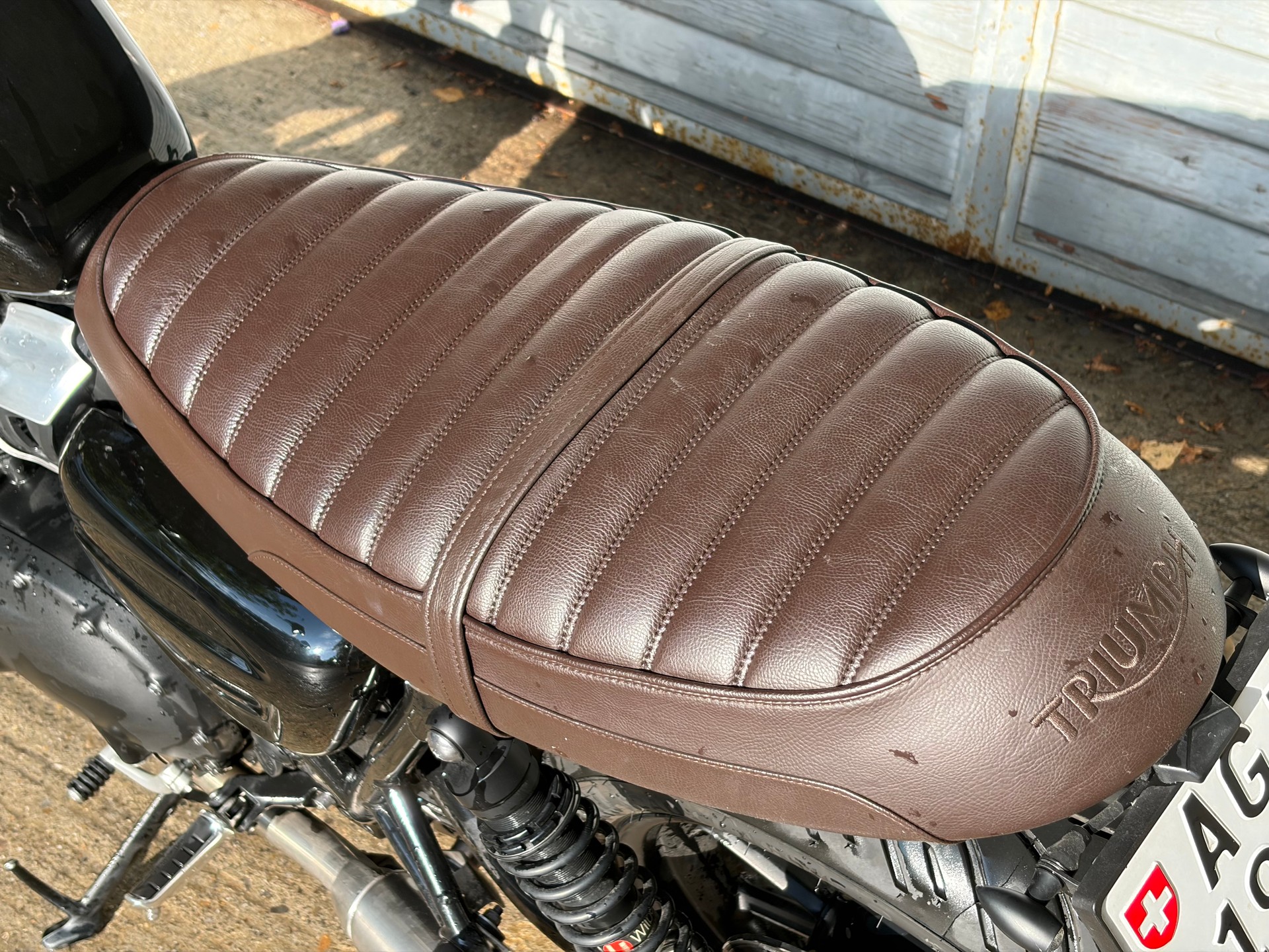 TRIUMPH Street Twin 900 Special Edition-image-4
