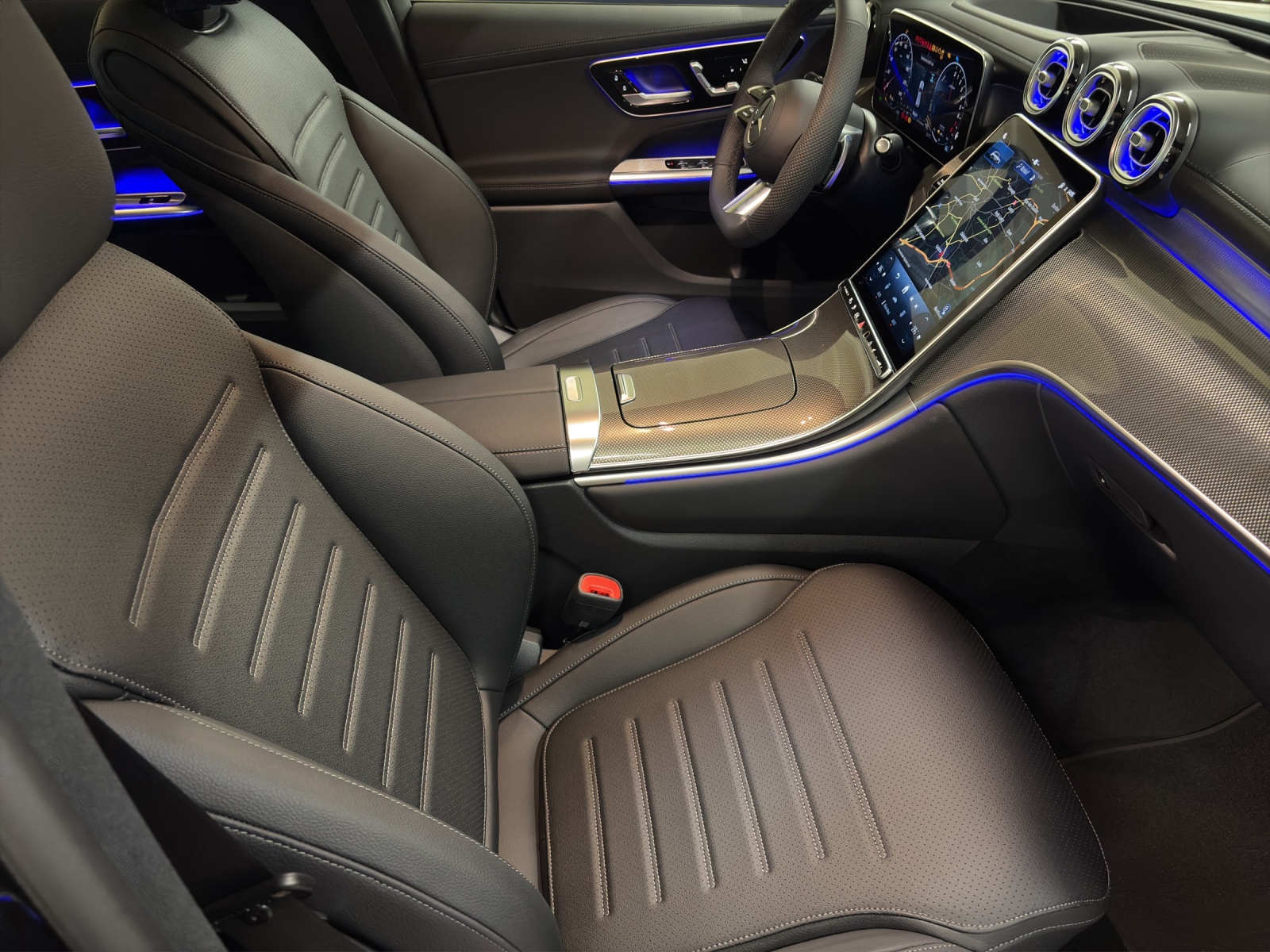 MERCEDES-BENZ GLC 400 e 4M EQ Hybrid Technology-image-9