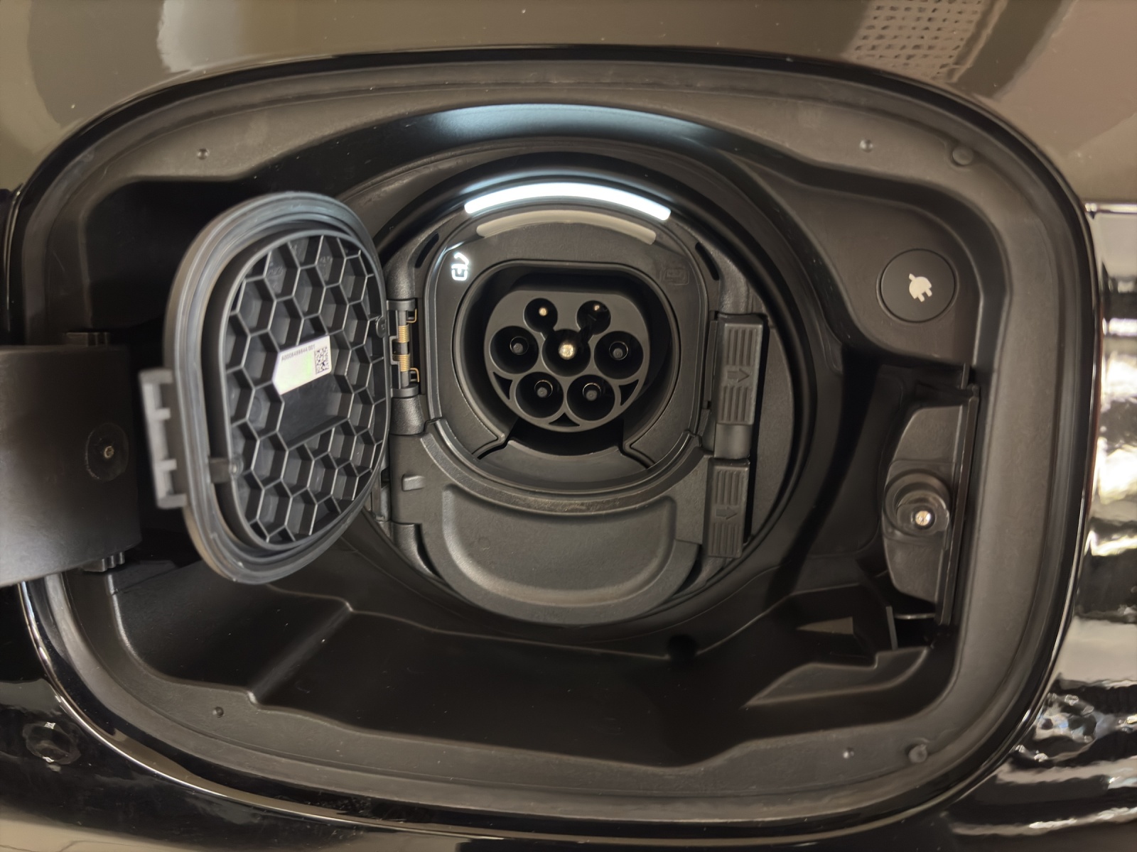 MERCEDES-BENZ GLC 400 e 4M EQ Hybrid Technology-image-15