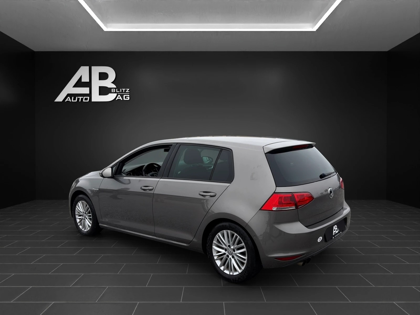 VW Golf 1.4 TSI Cup-showroom-element-2