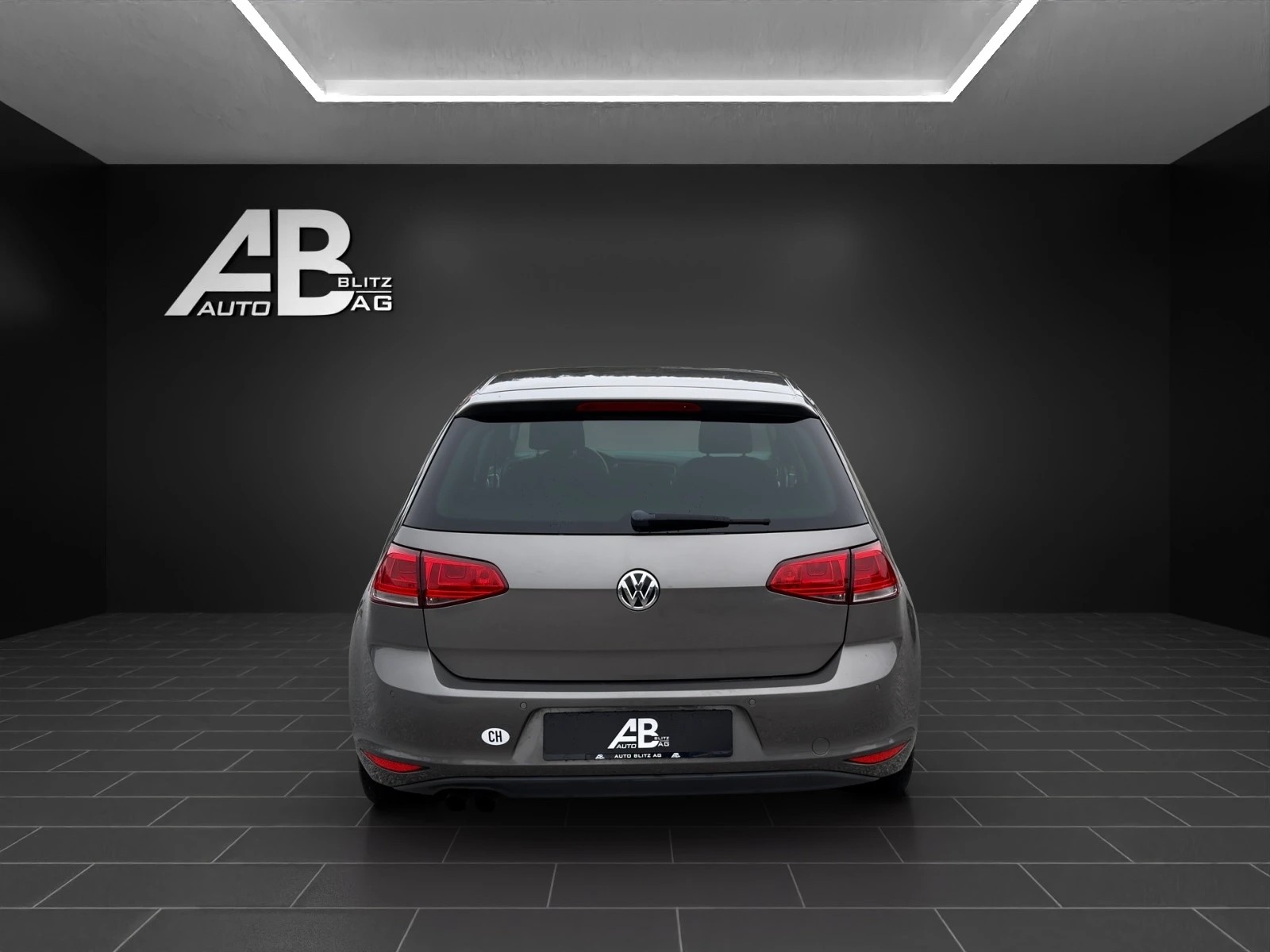 VW Golf 1.4 TSI Cup-showroom-element-3