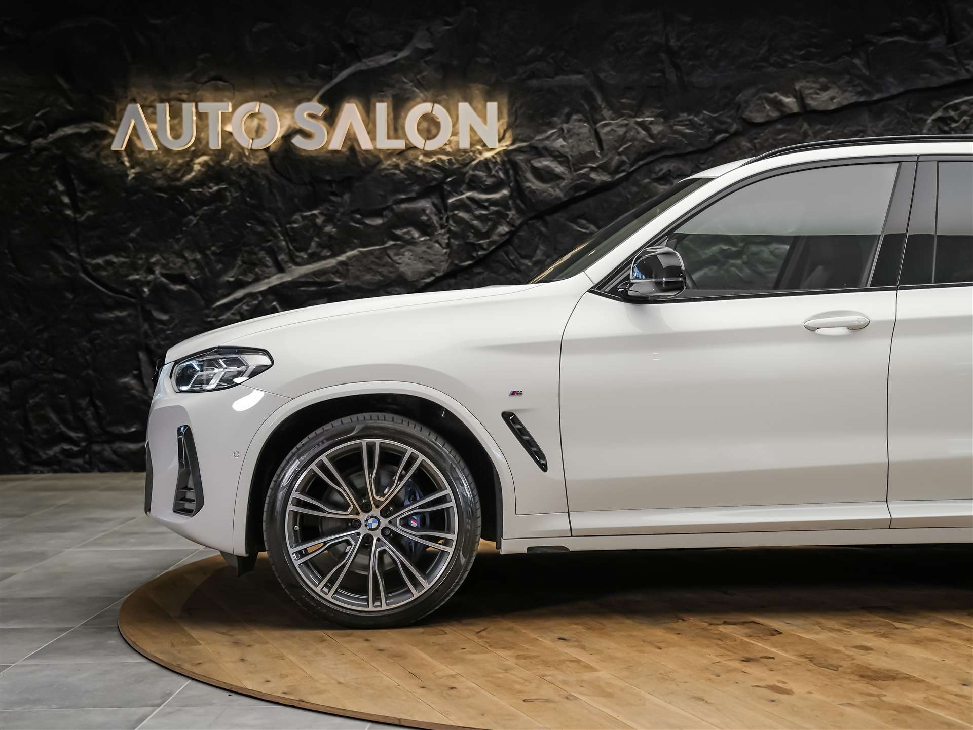 BMW X3 M40i Individual *21" Felgen*M-Sportfahrwerk*Adaptives LED*-image-16