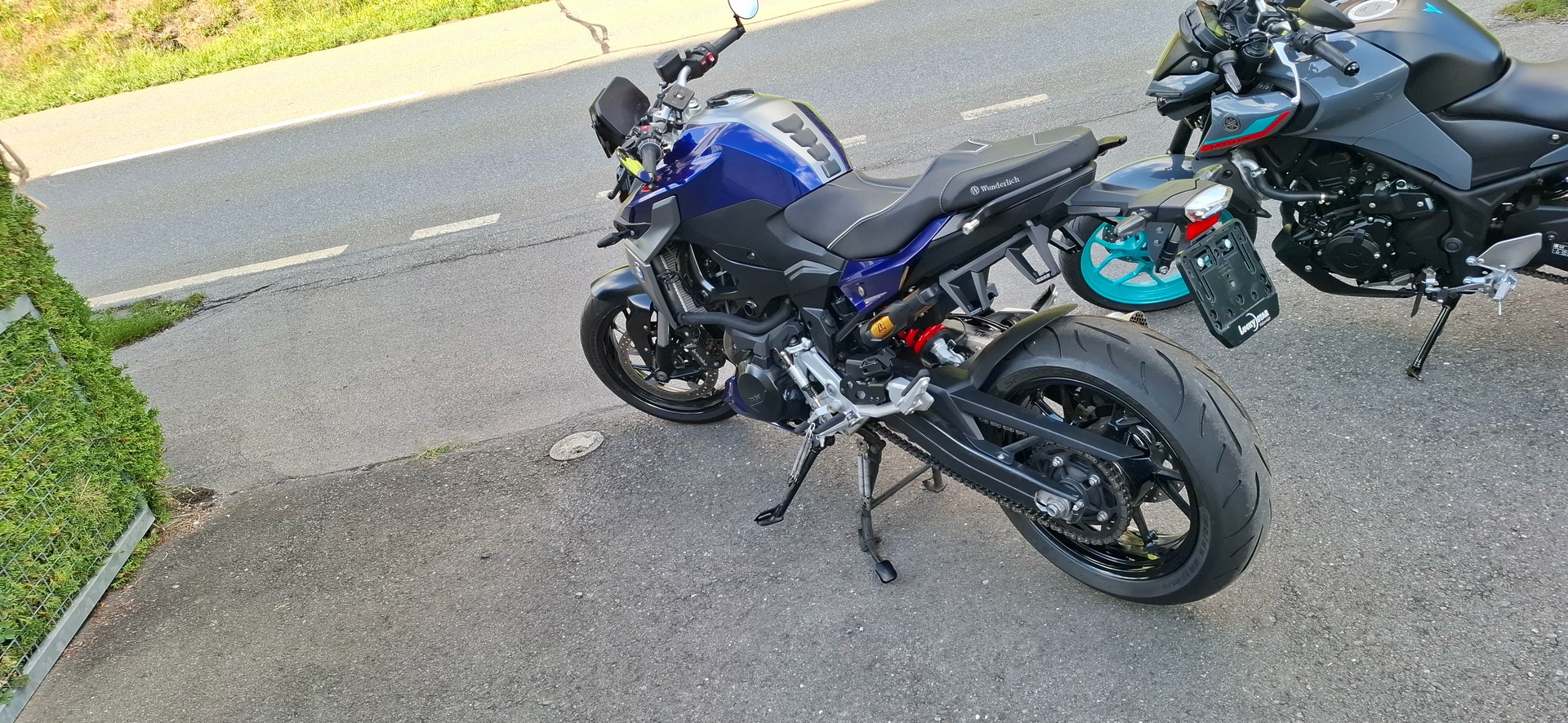 BMW F 900 R A2 (35kW) ABS-image-2