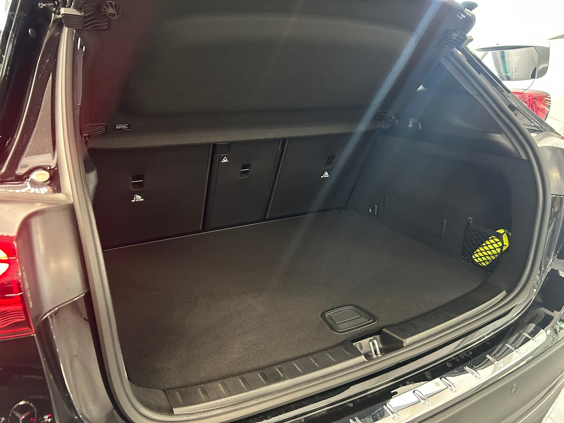 MERCEDES-BENZ GLA 250 4Matic AMG Line 8G-DCT Swiss Star-image-16