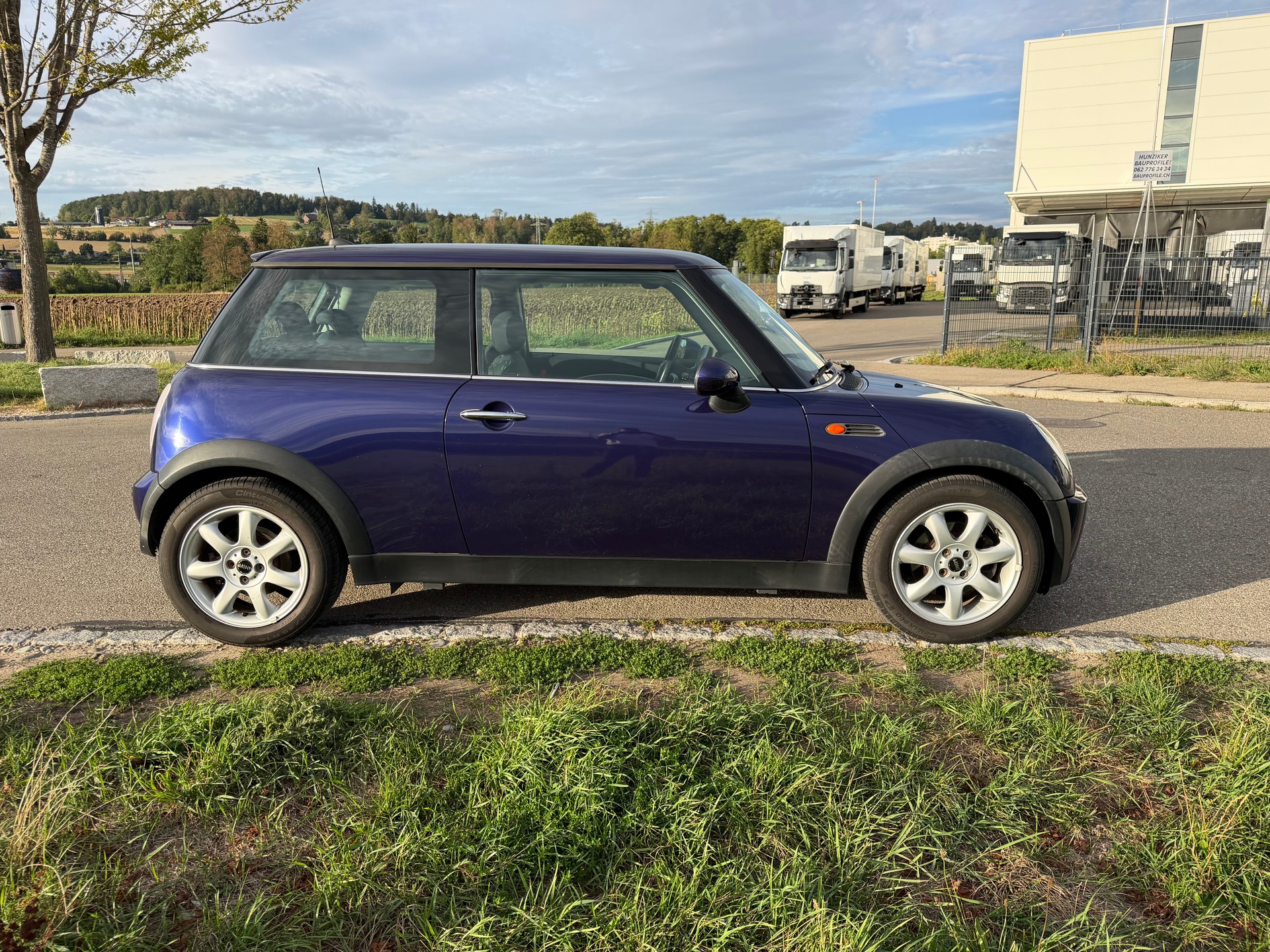 MINI One-image-9
