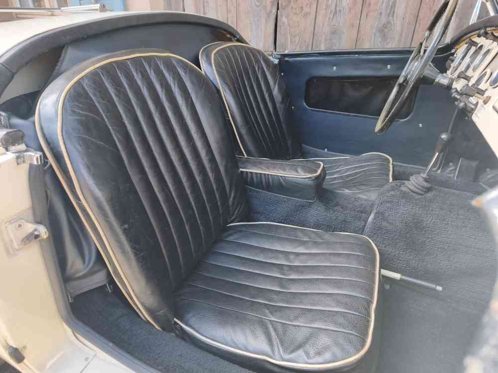 MG MGA 1500-image-7